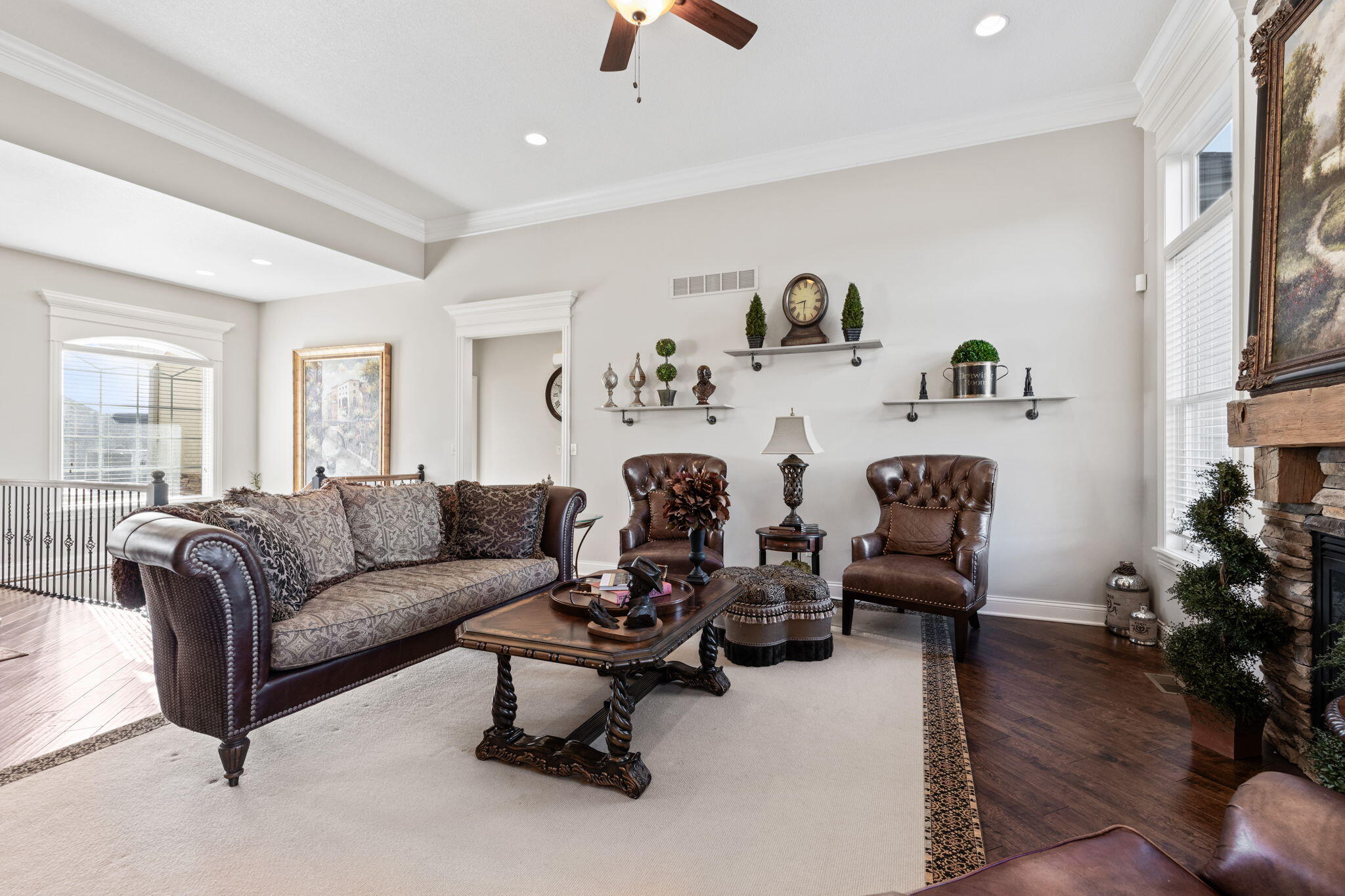 801 SUNSTONE LN