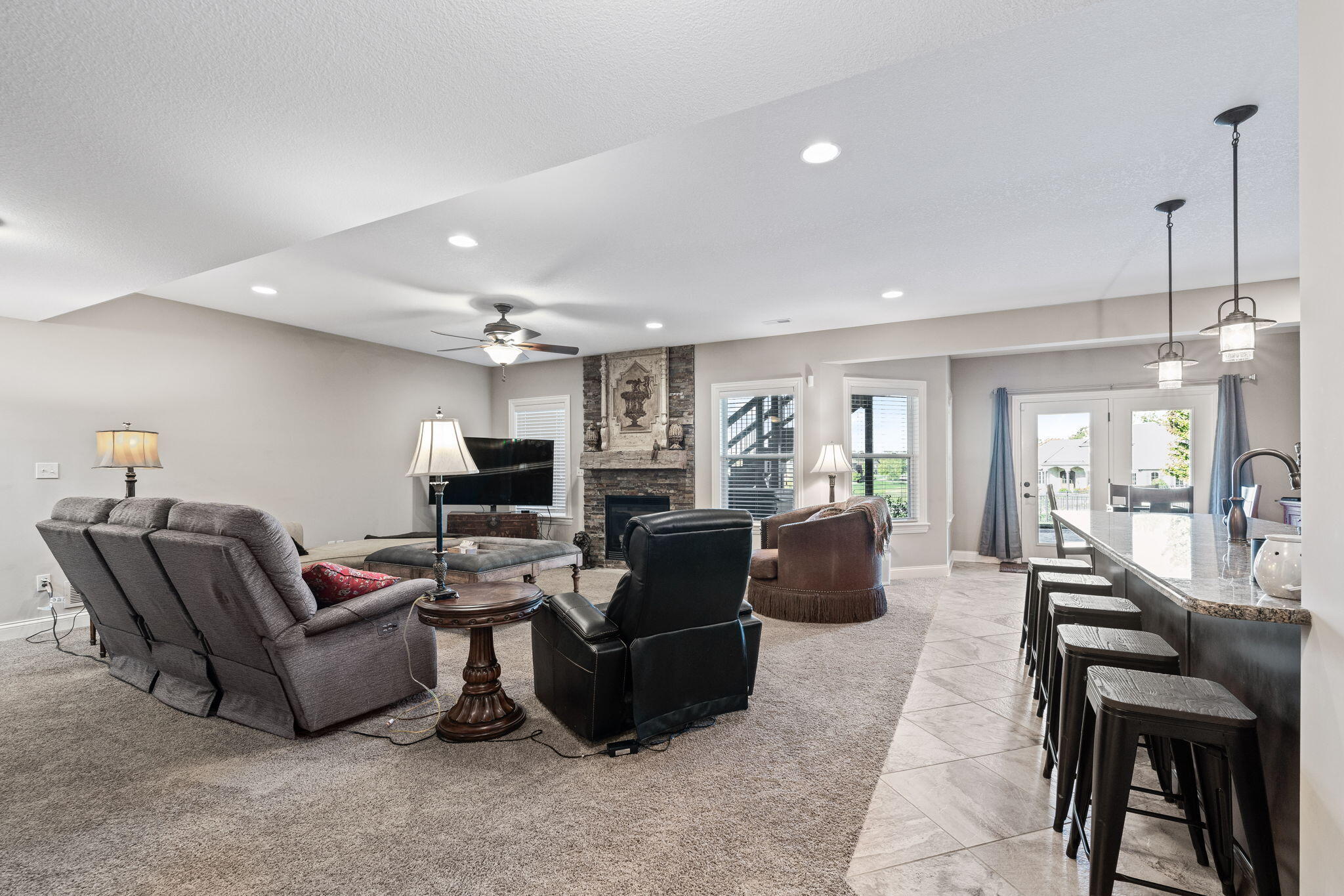 801 SUNSTONE LN