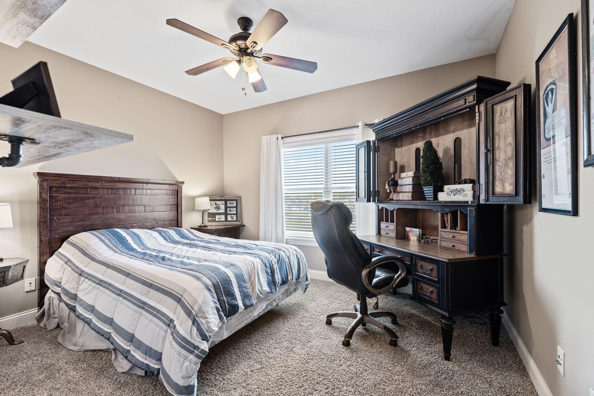 801 SUNSTONE LN