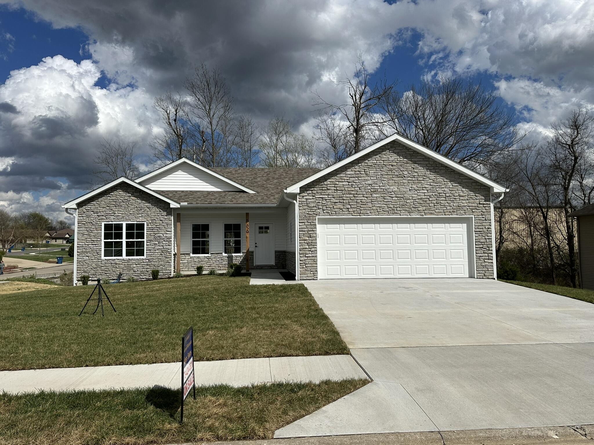 500 MIDDLETON DR