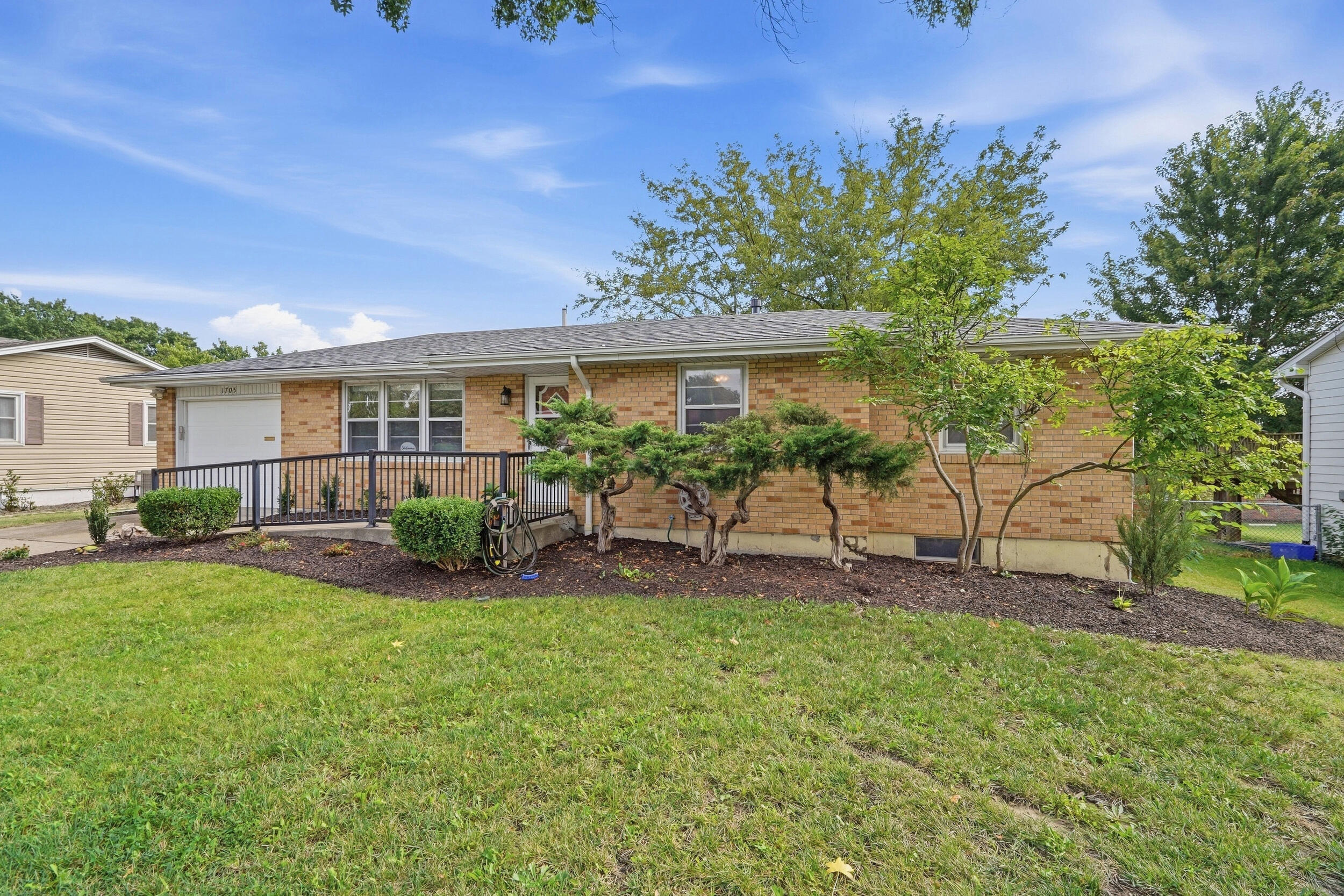 1705 KATHY DR