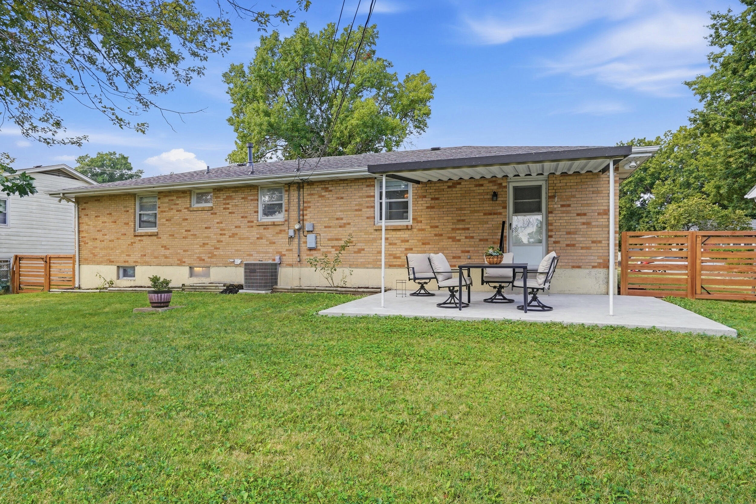 1705 KATHY DR