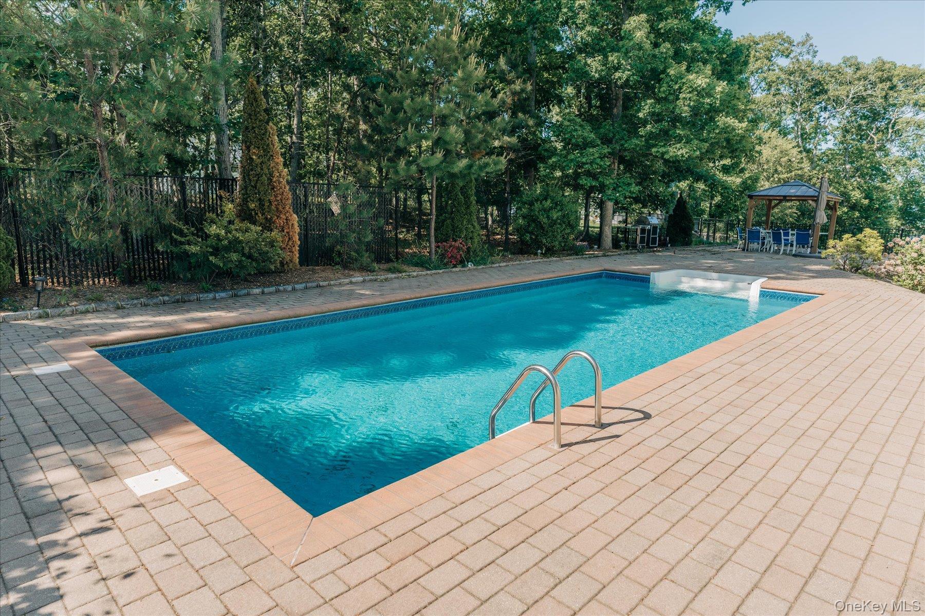 32 Red Creek Road