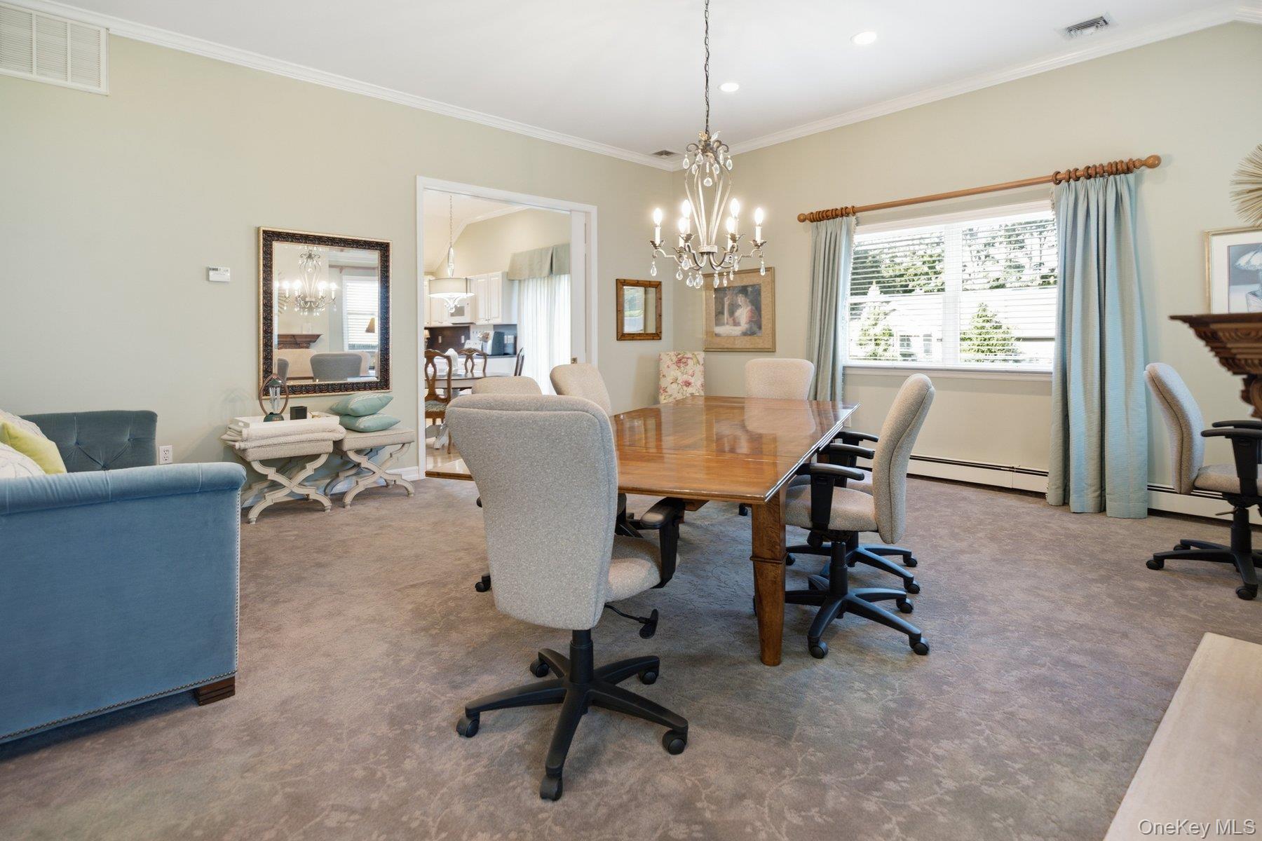 250 Montauk Highway