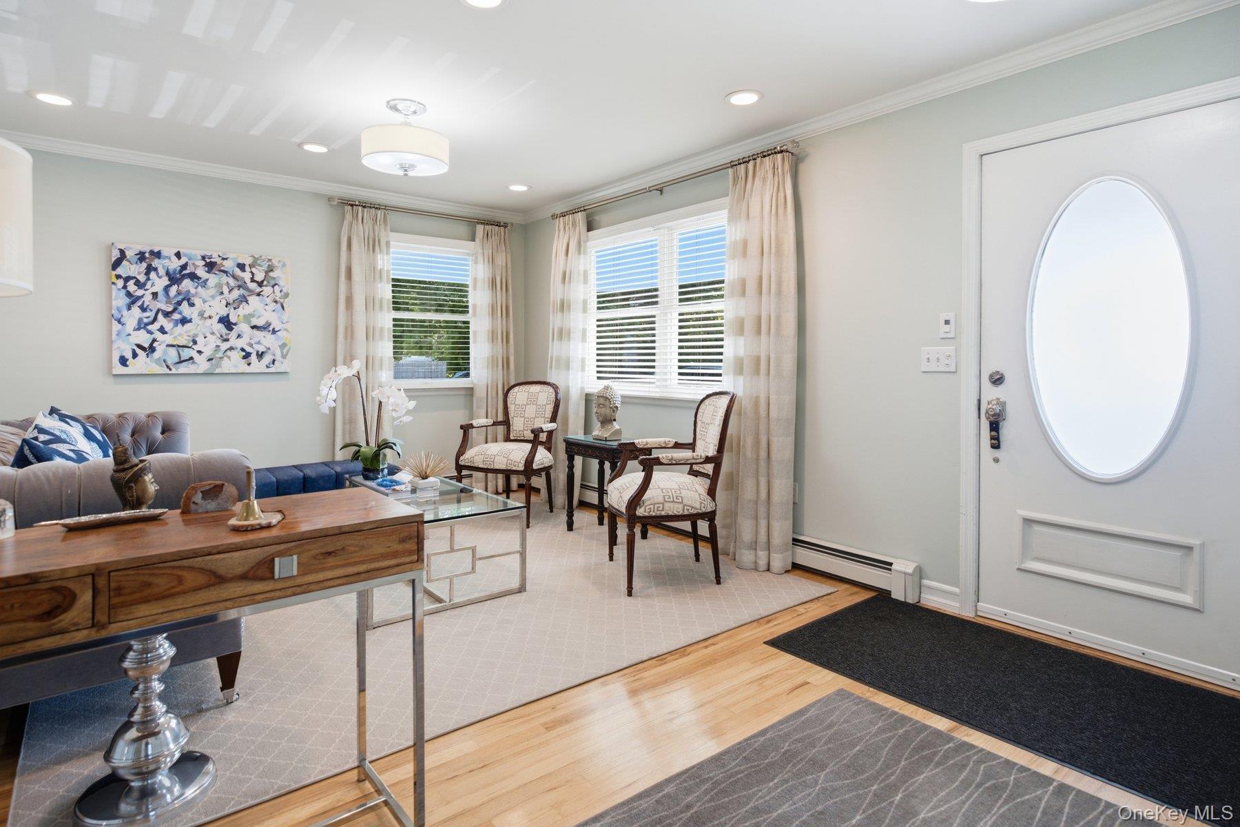 250 Montauk Highway