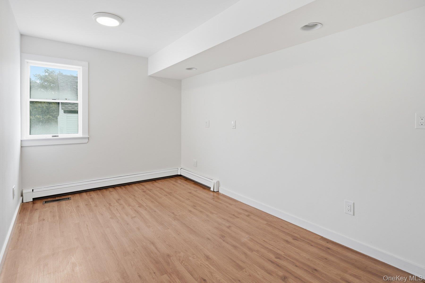 1228 Roanoke Avenue