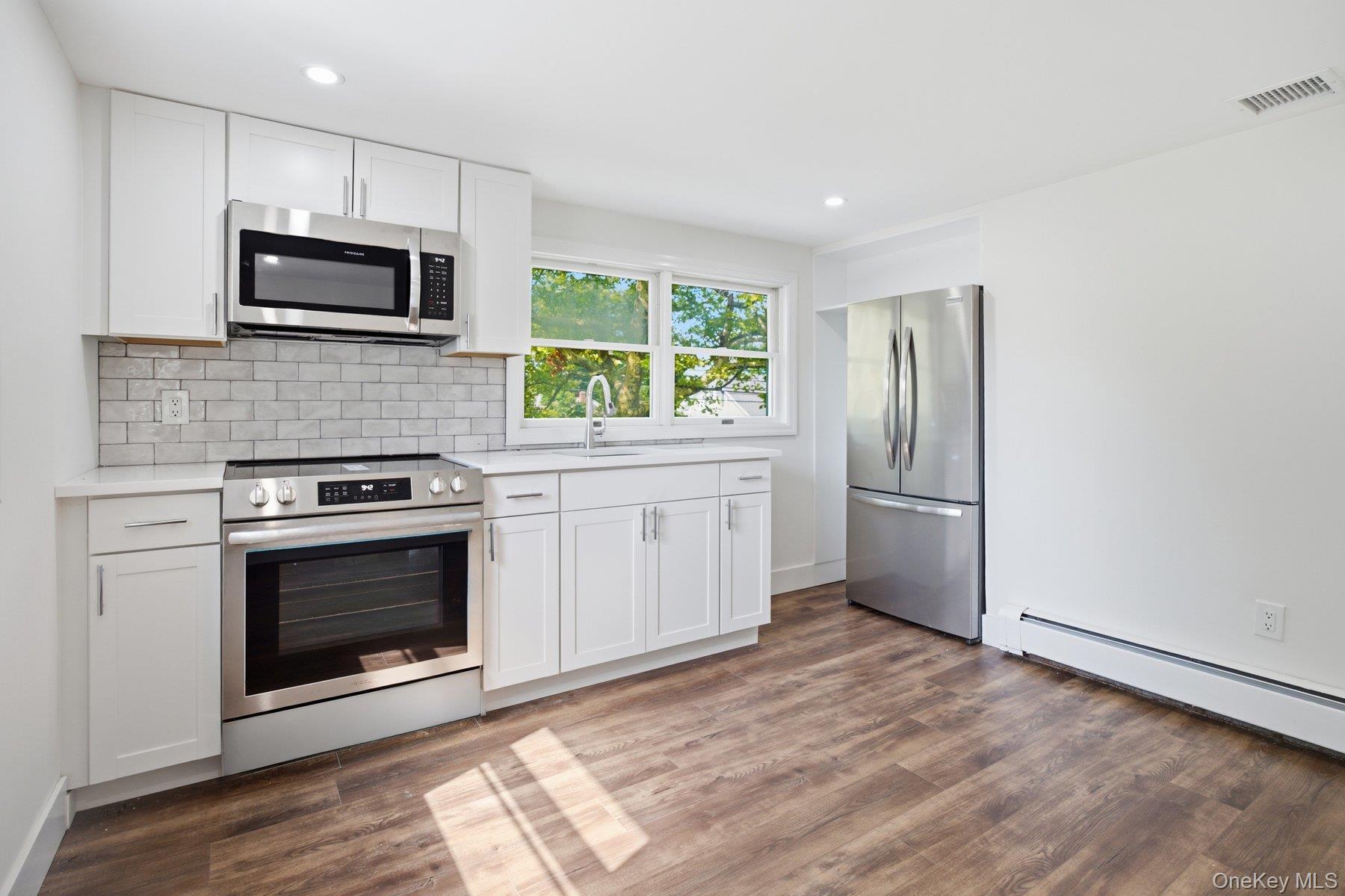 1228 Roanoke Avenue