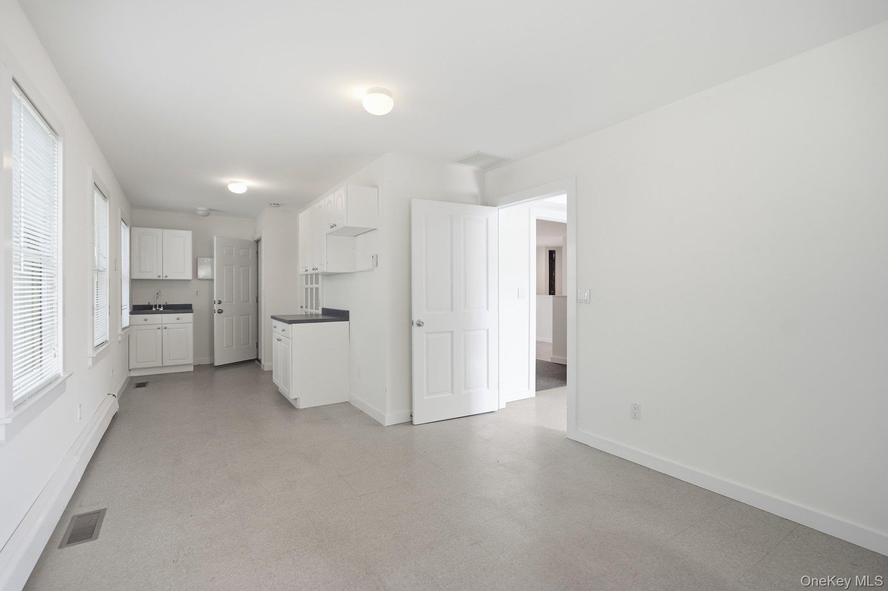 1228 Roanoke Avenue