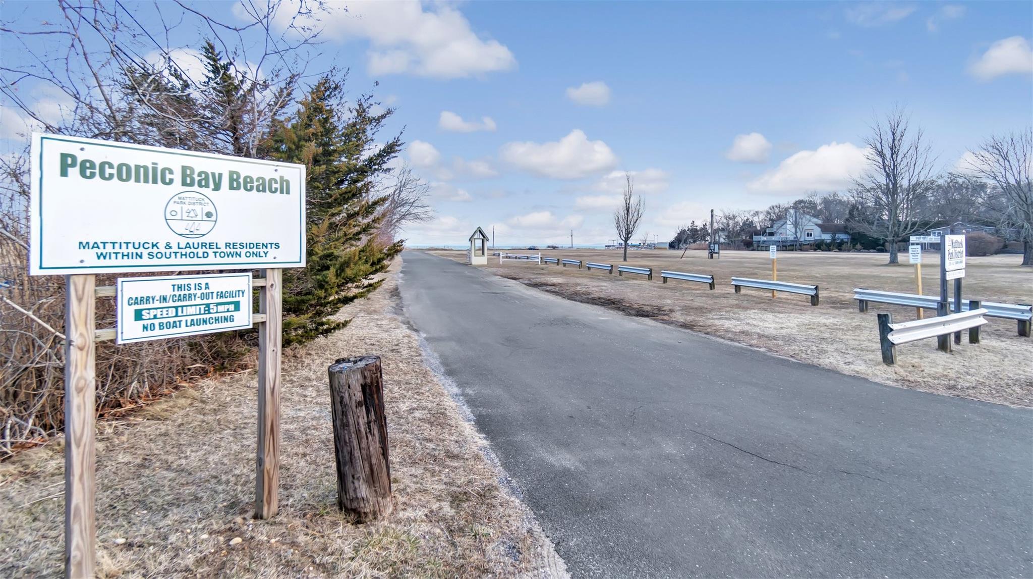 5225 Peconic Bay Boulevard