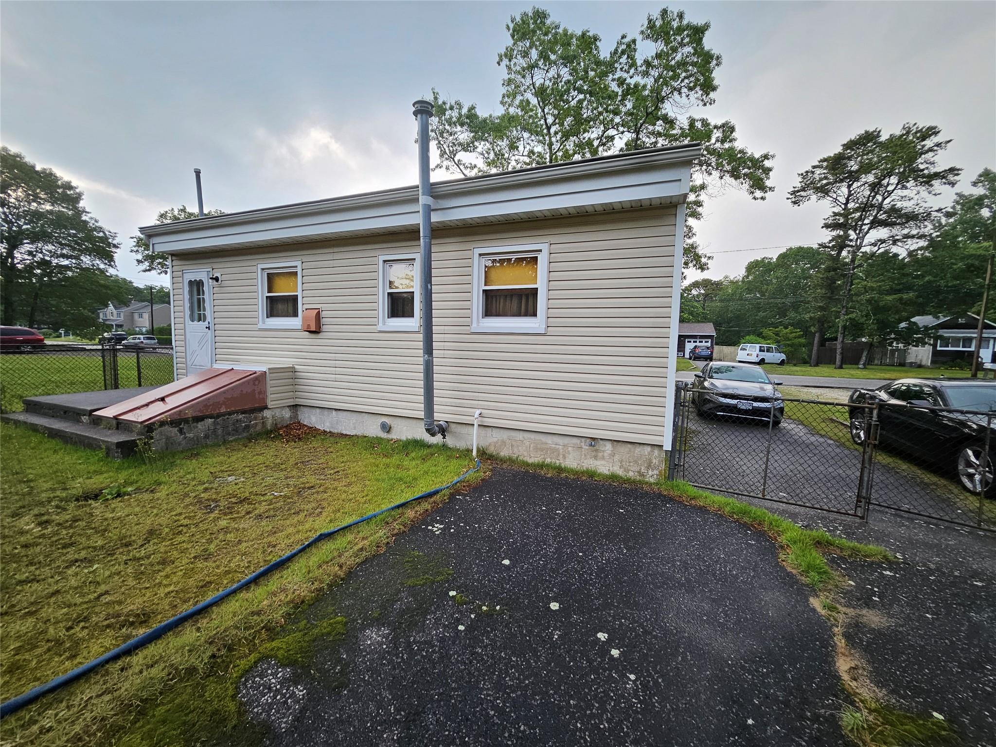 83 Priscilla Avenue