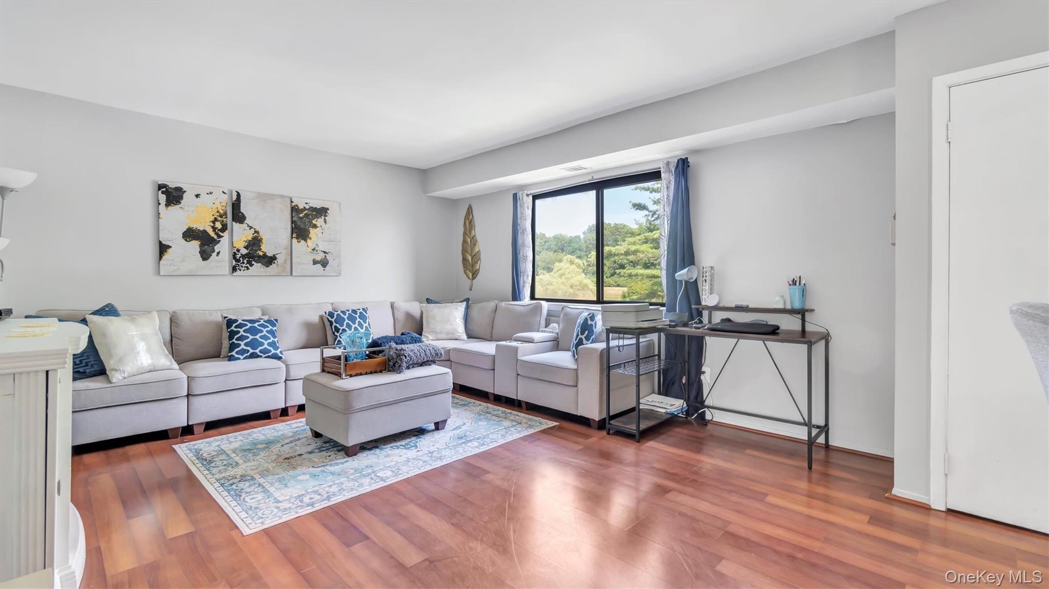 224 Pointe Circle N Unit: 224