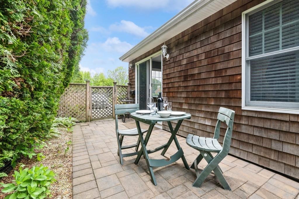 8 Juniper Ln