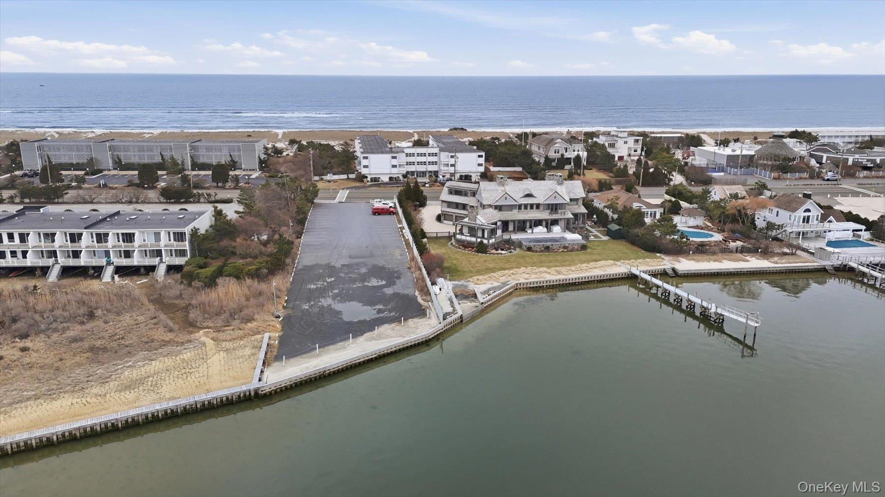 281 Dune Road Unit: 16B