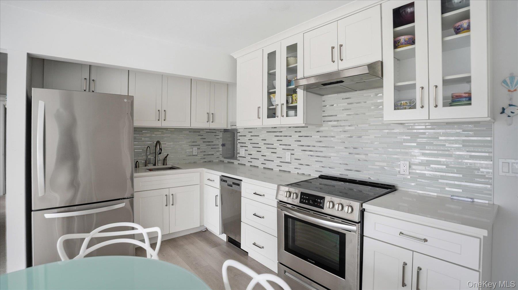 281 Dune Road Unit: 16B