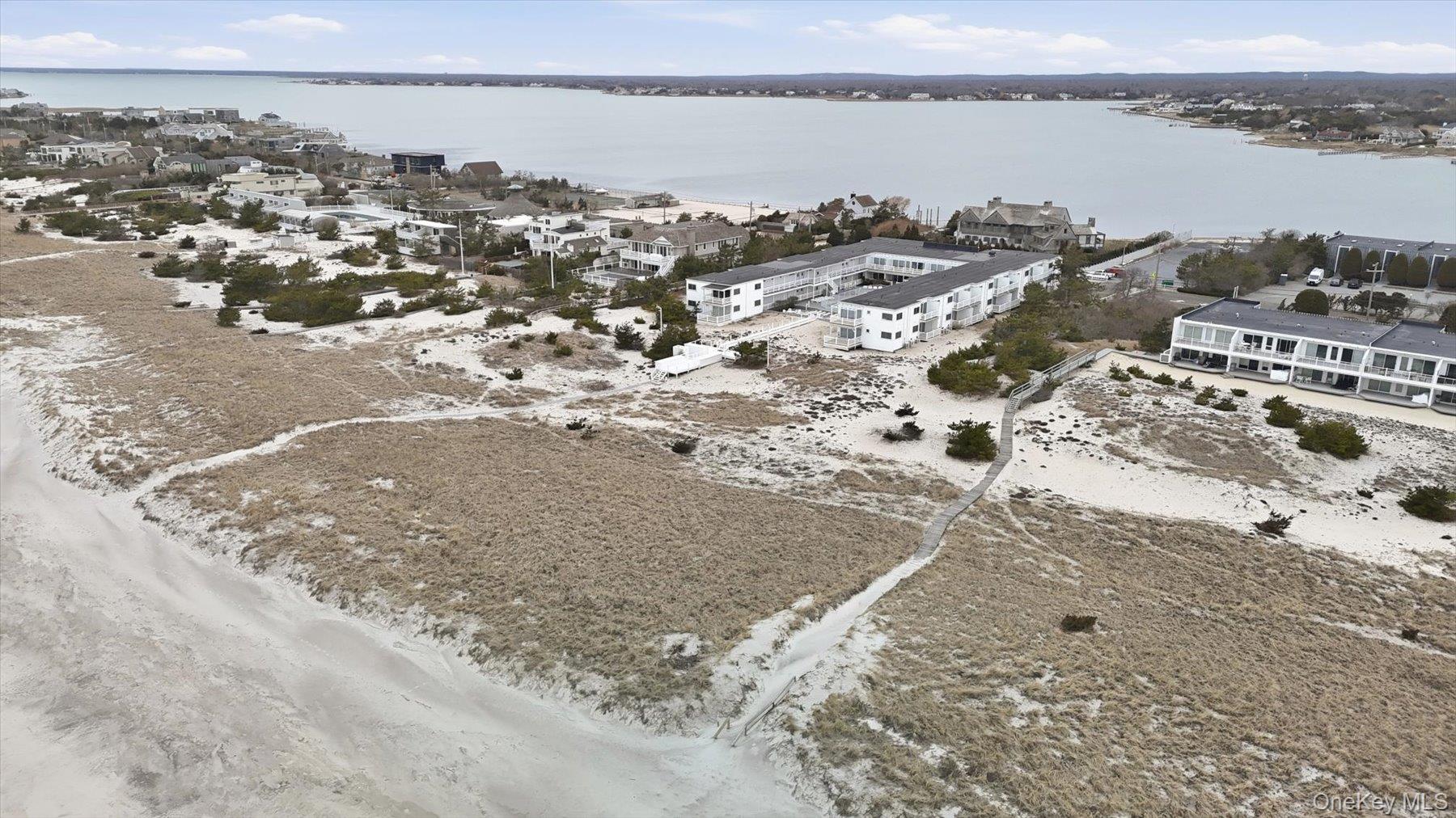 281 Dune Road Unit: 16B