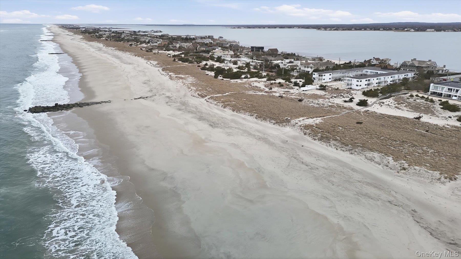 281 Dune Road Unit: 16B