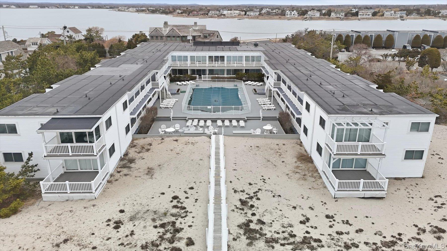 281 Dune Road Unit: 16B