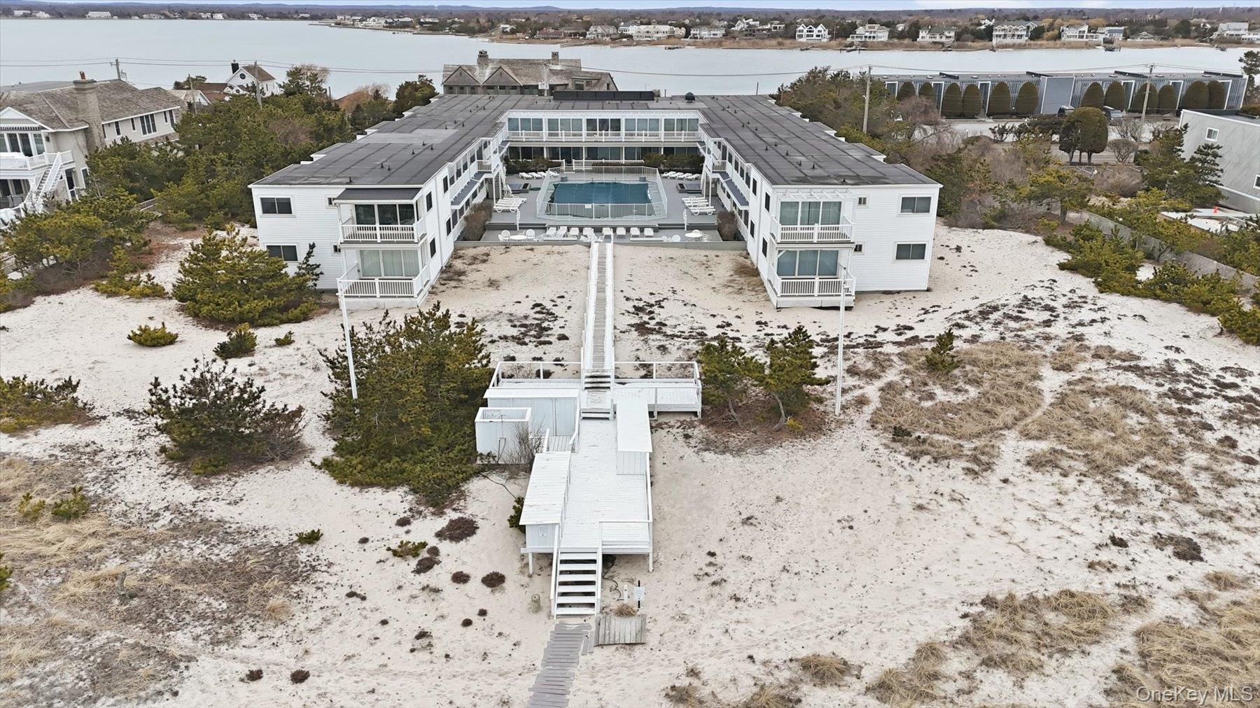 281 Dune Road Unit: 16B