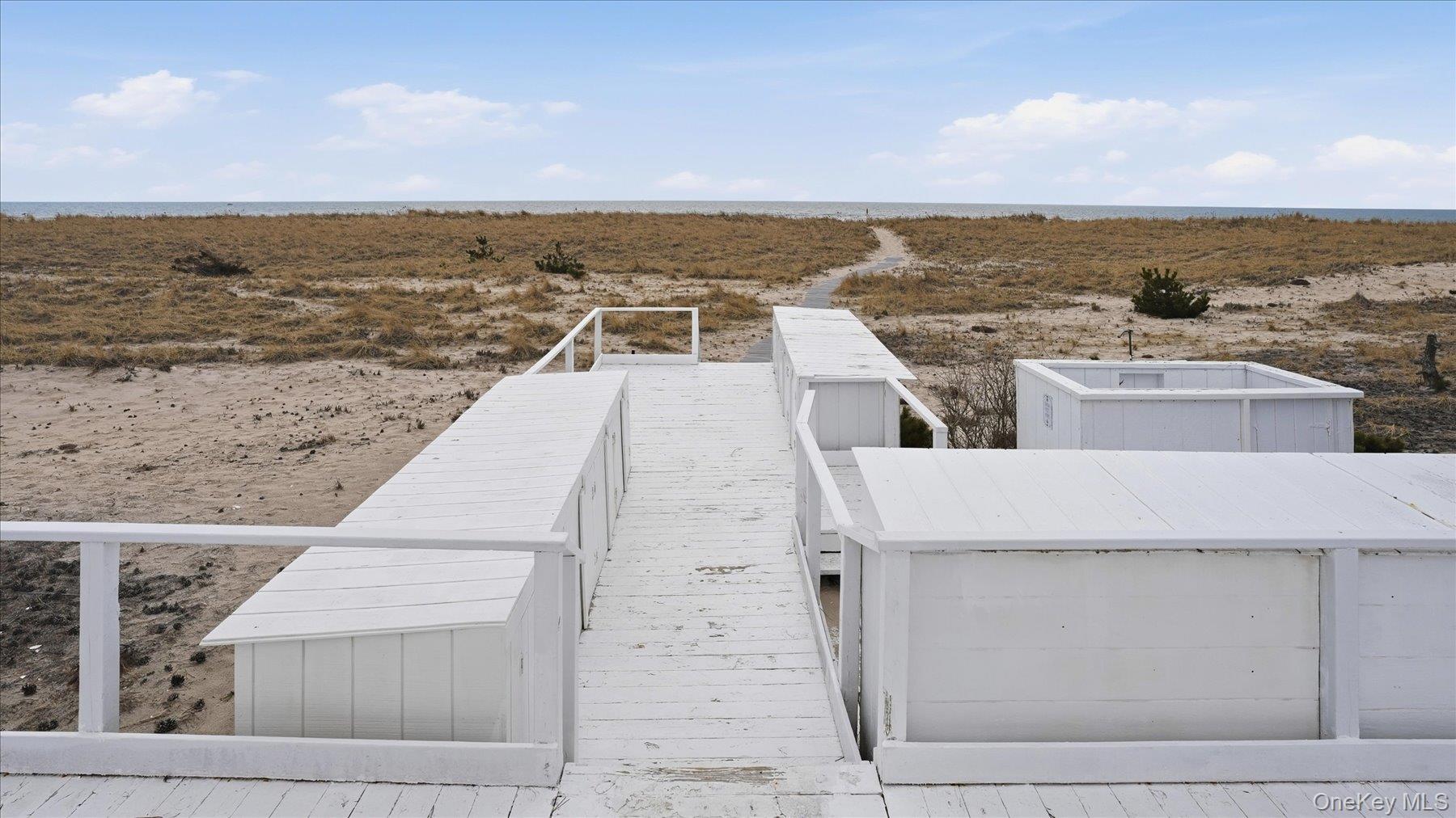 281 Dune Road Unit: 16B