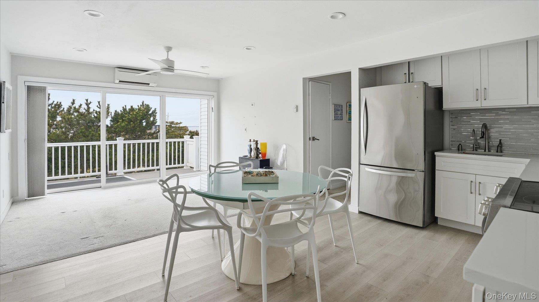 281 Dune Road Unit: 16B