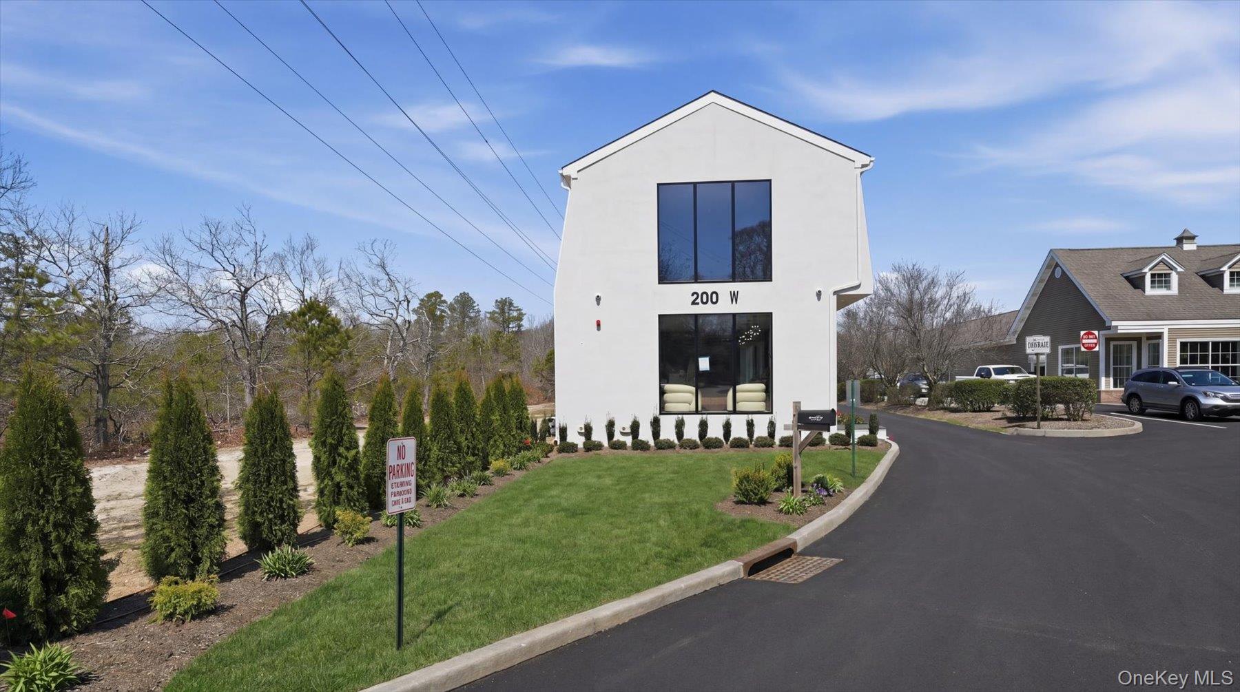 200 W Montauk Highway Unit: 1st Floor Unit 1B
