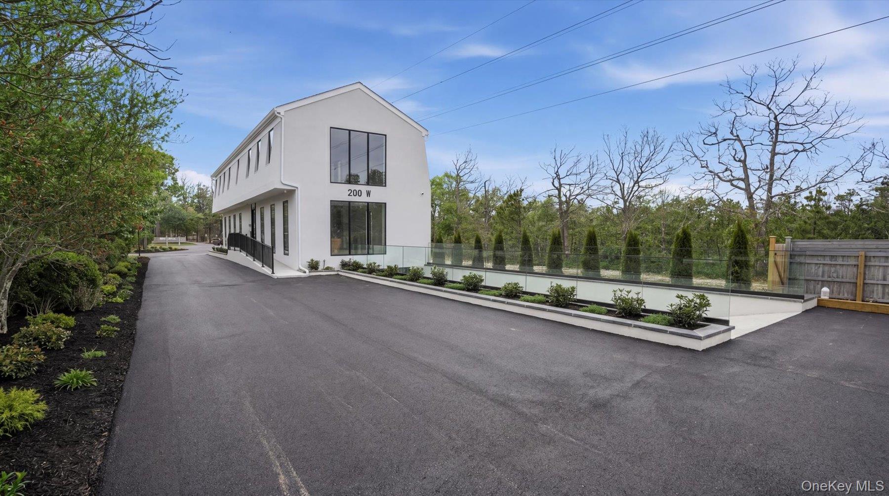 200 W Montauk Highway Unit: 1st Floor Unit 1B