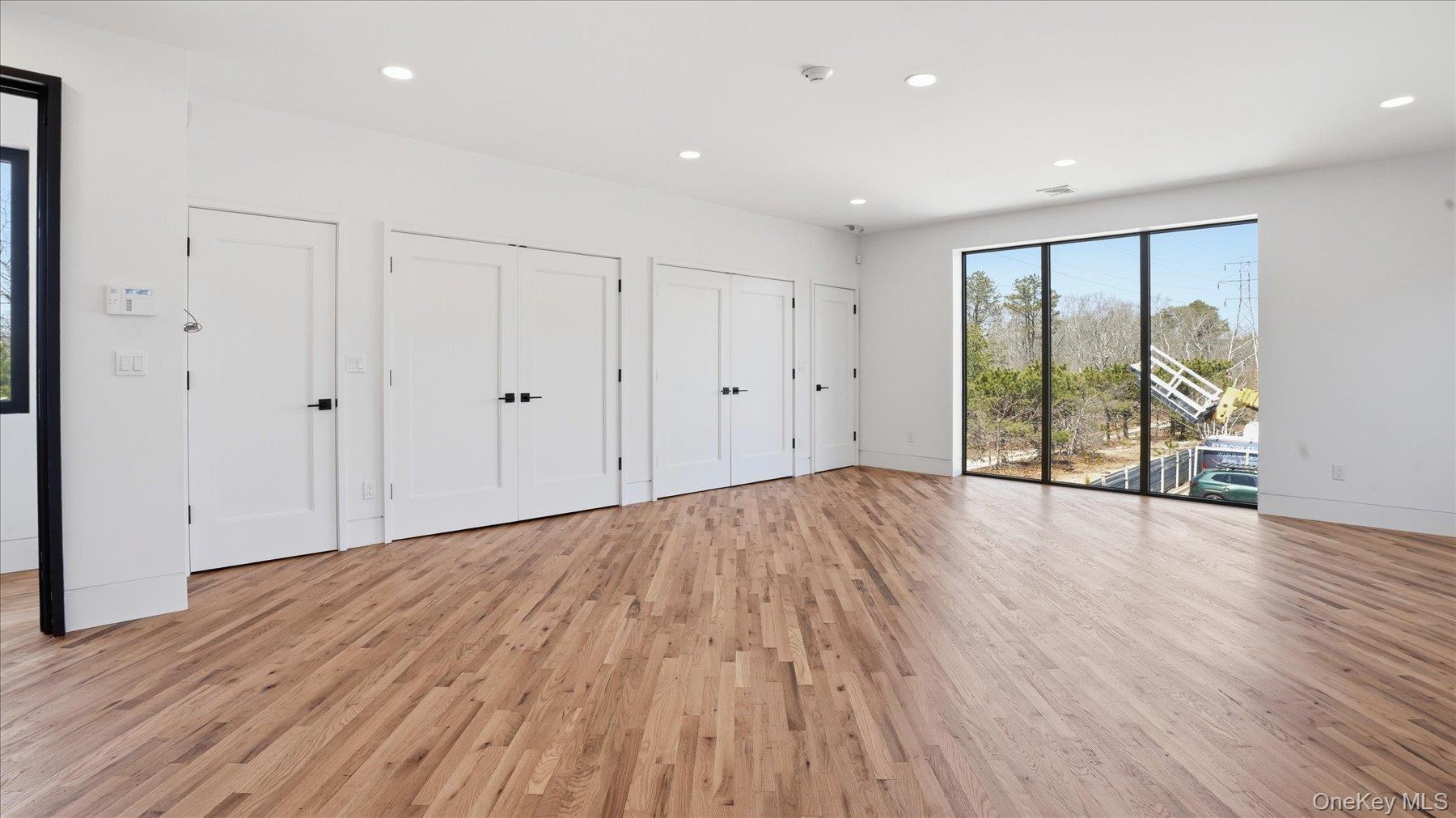 200 W Montauk Highway Unit: 2nd Floor, Unit 2B