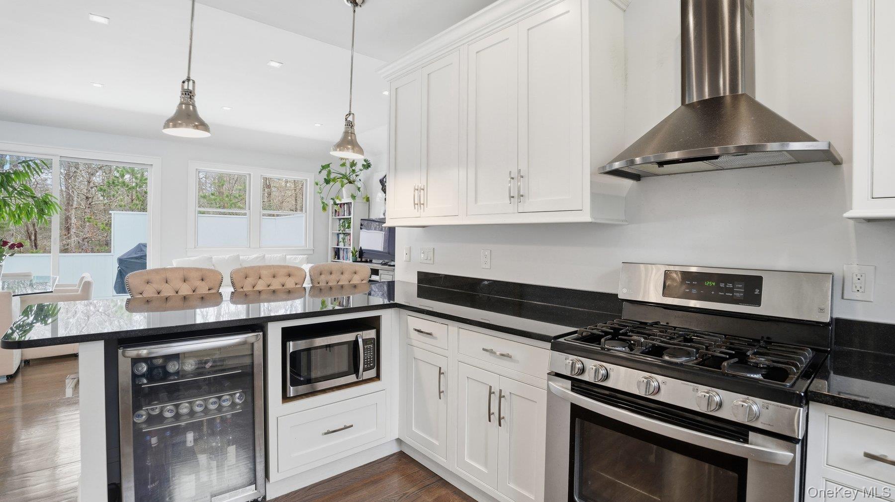 420 Maple Avenue S