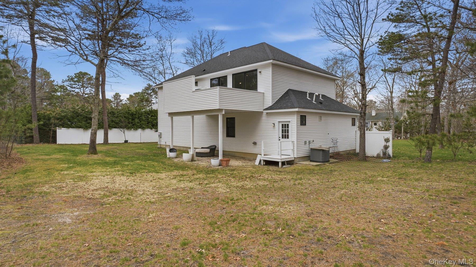 420 Maple Avenue S