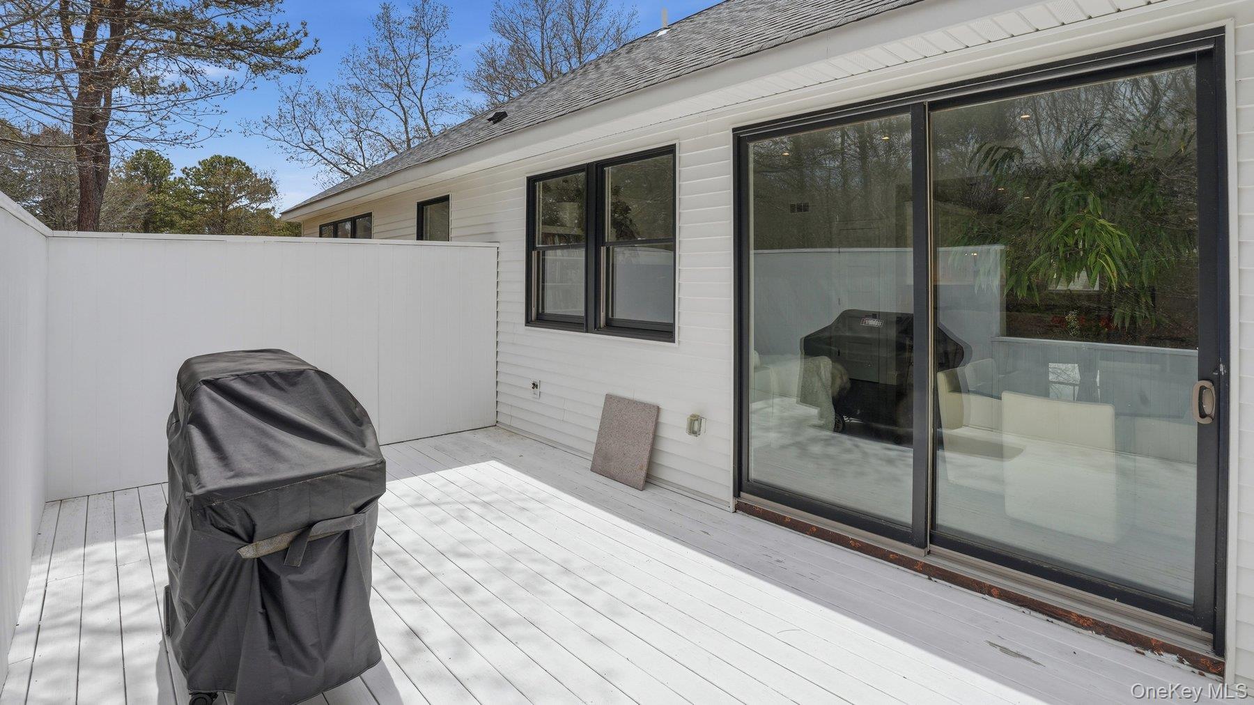 420 Maple Avenue S