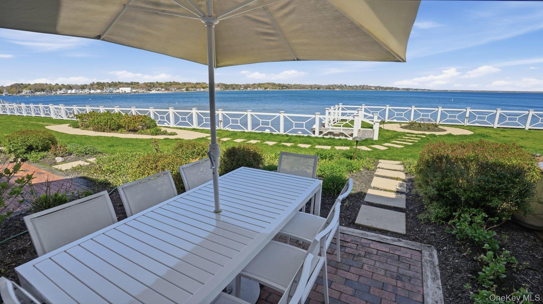 49 Canoe Place Road Unit: 416