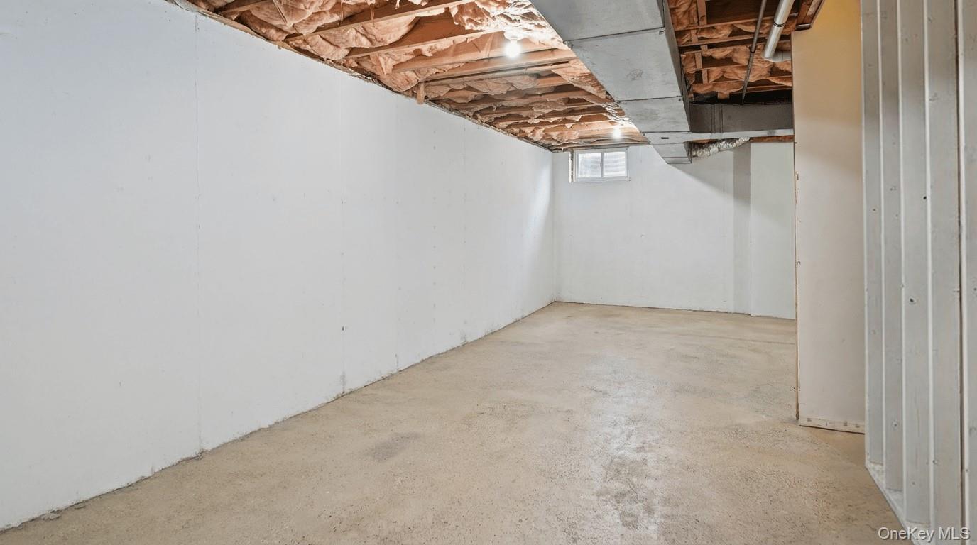 49 Canoe Place Road Unit: 416