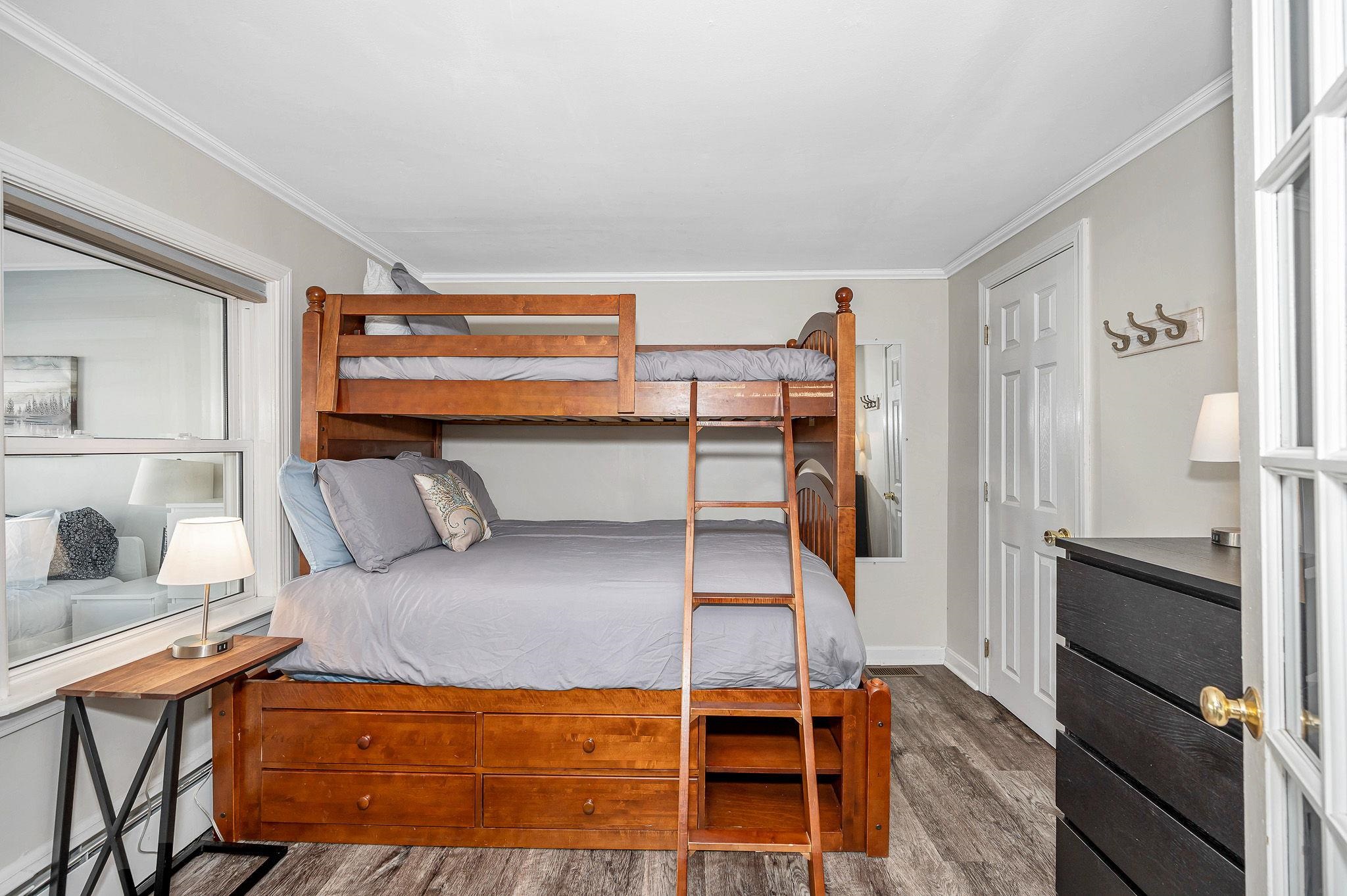 16 Hill Road Unit: 5