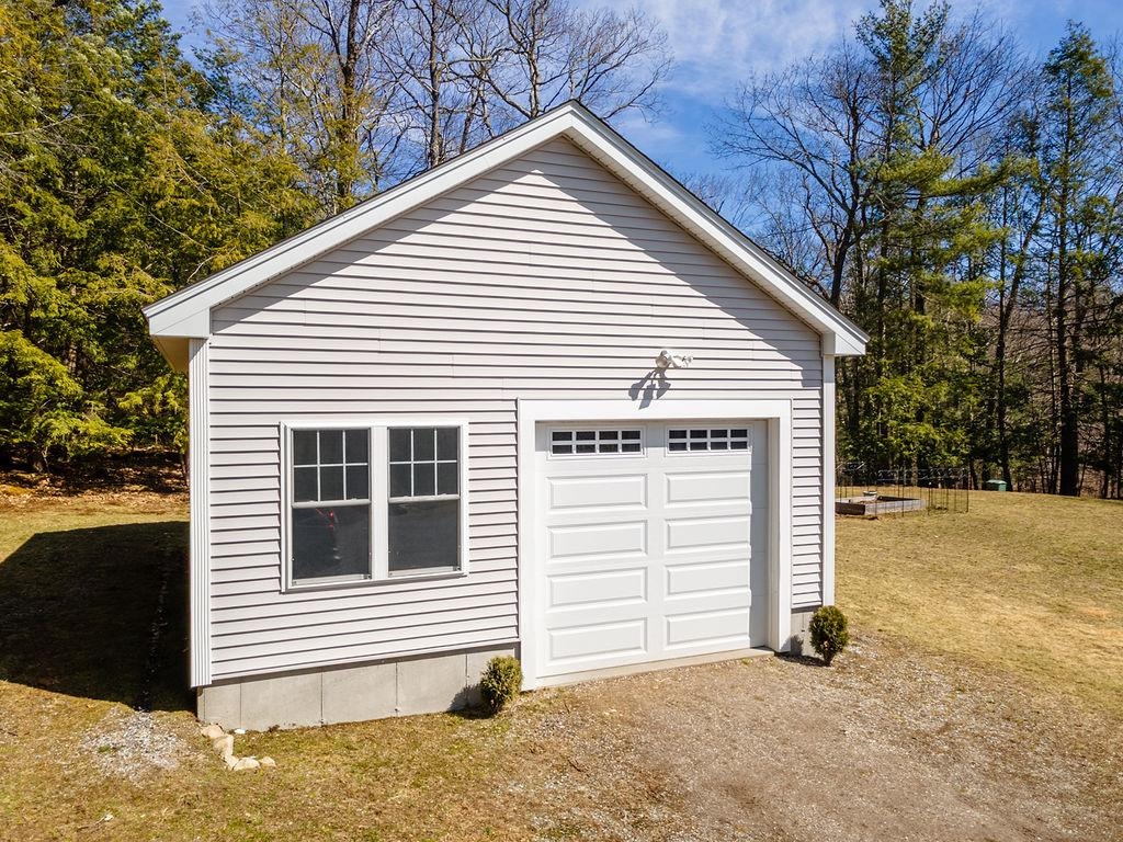9 Whiting Lane