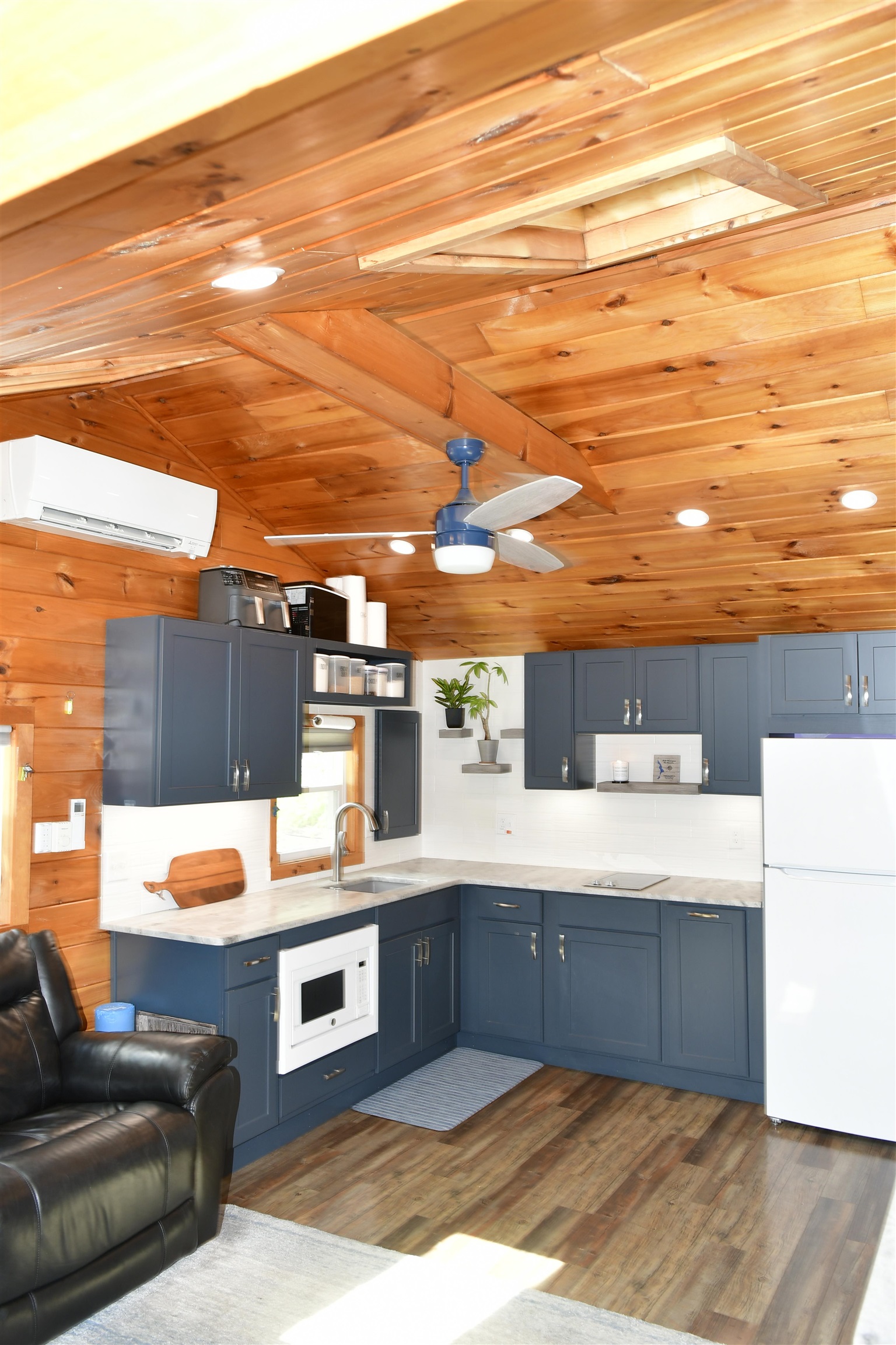885 Laconia Road Unit: 4