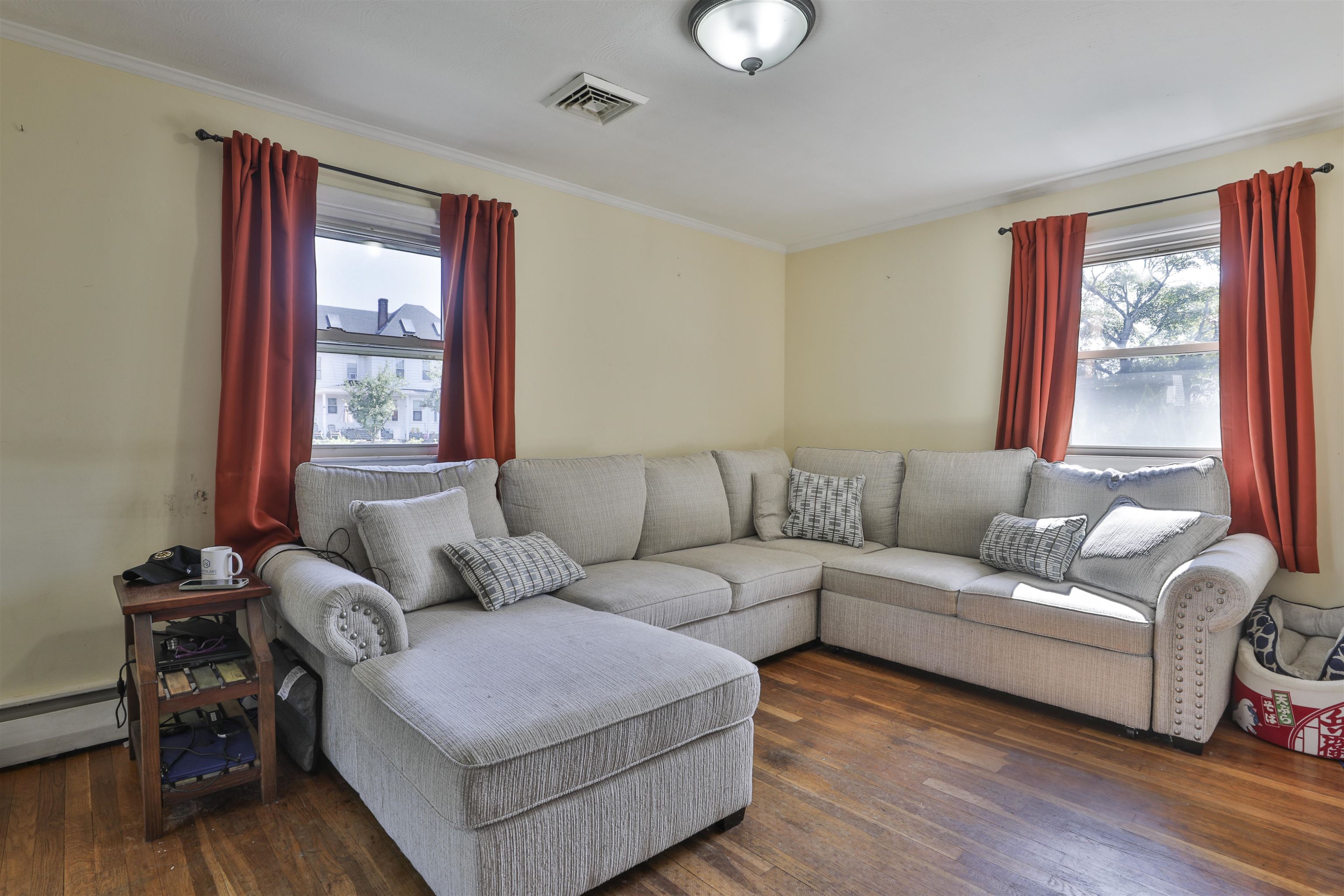 5 Buker Street