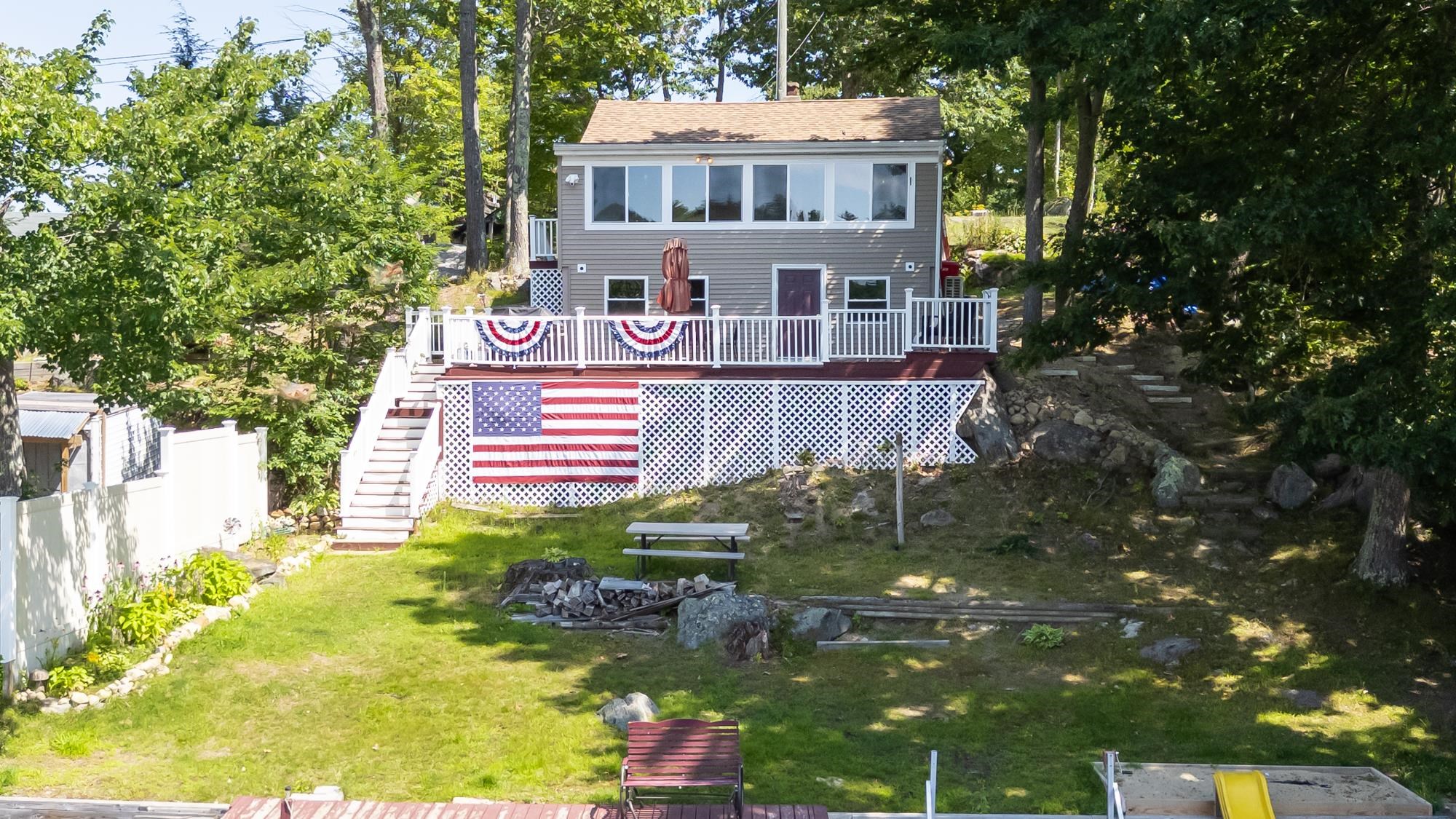 24 Lake Road