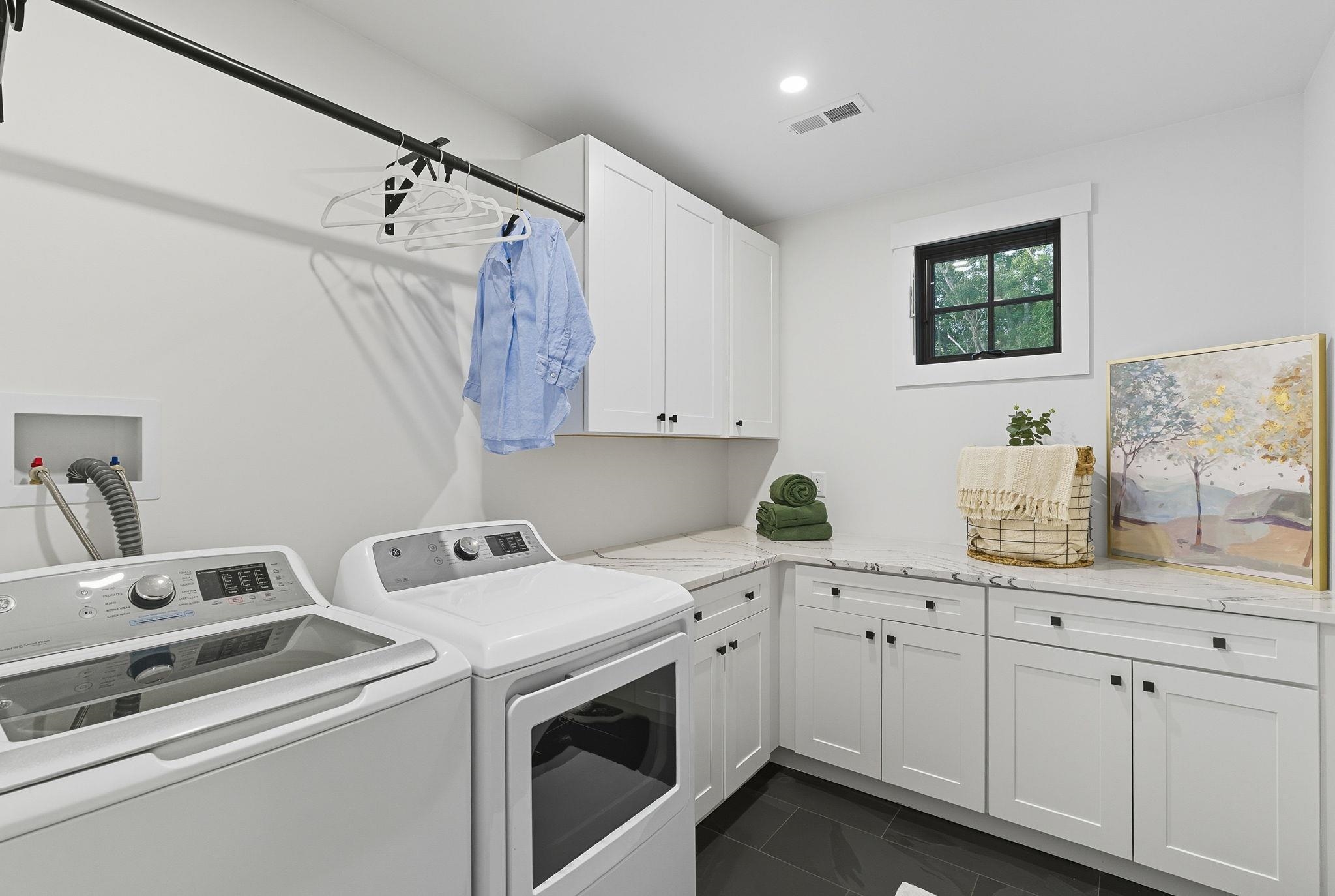 6 Hobart Lane