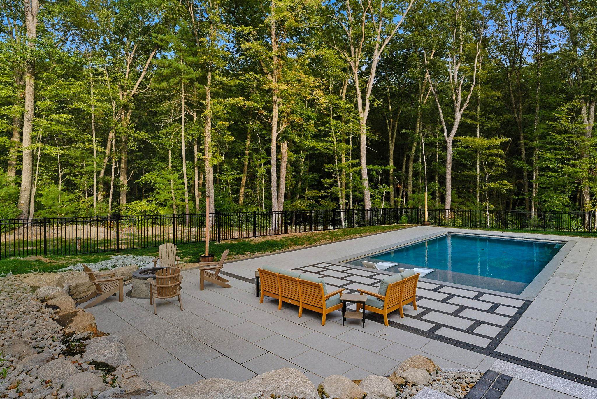 6 Hobart Lane