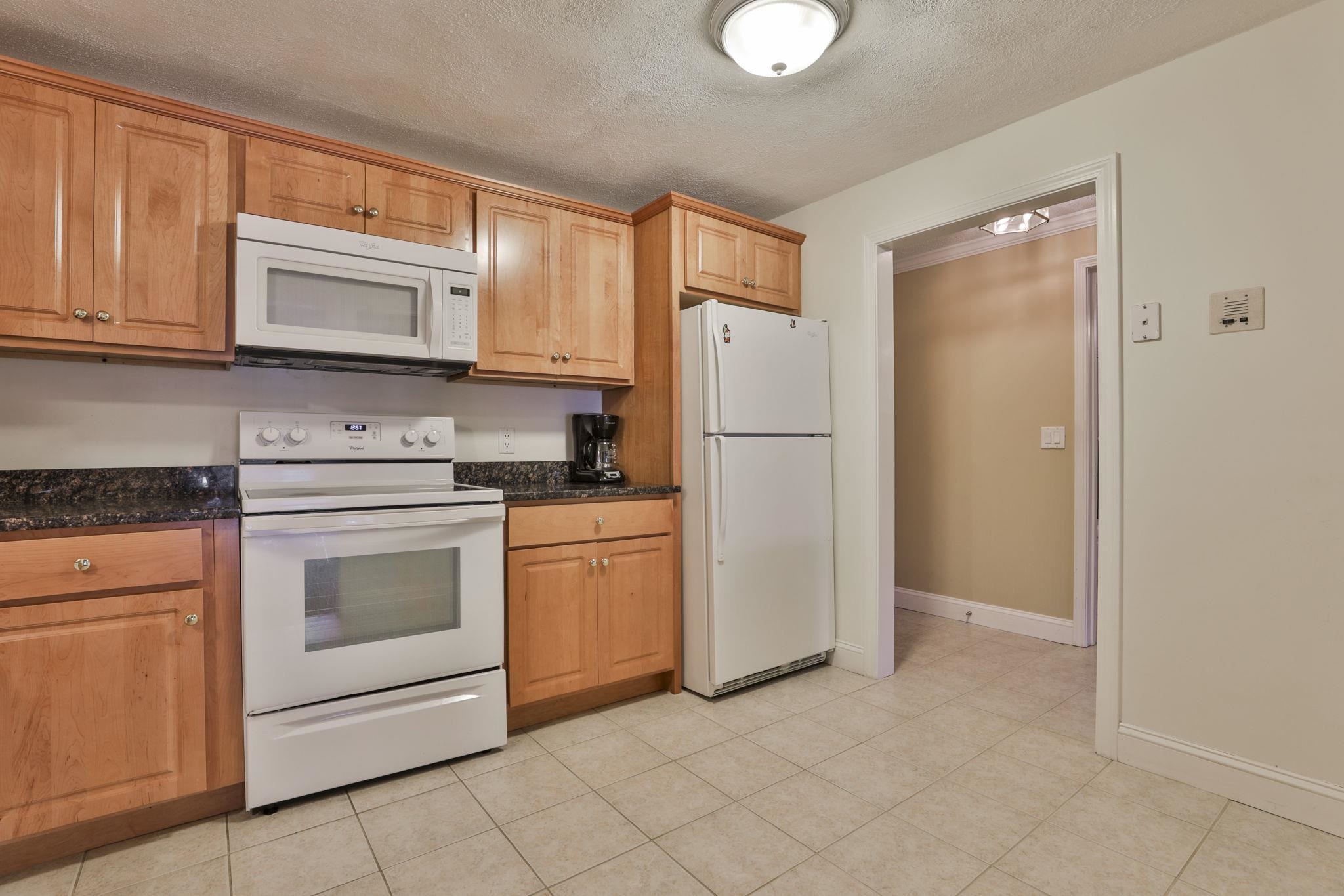 4 Herritage Village Drive Unit: 211