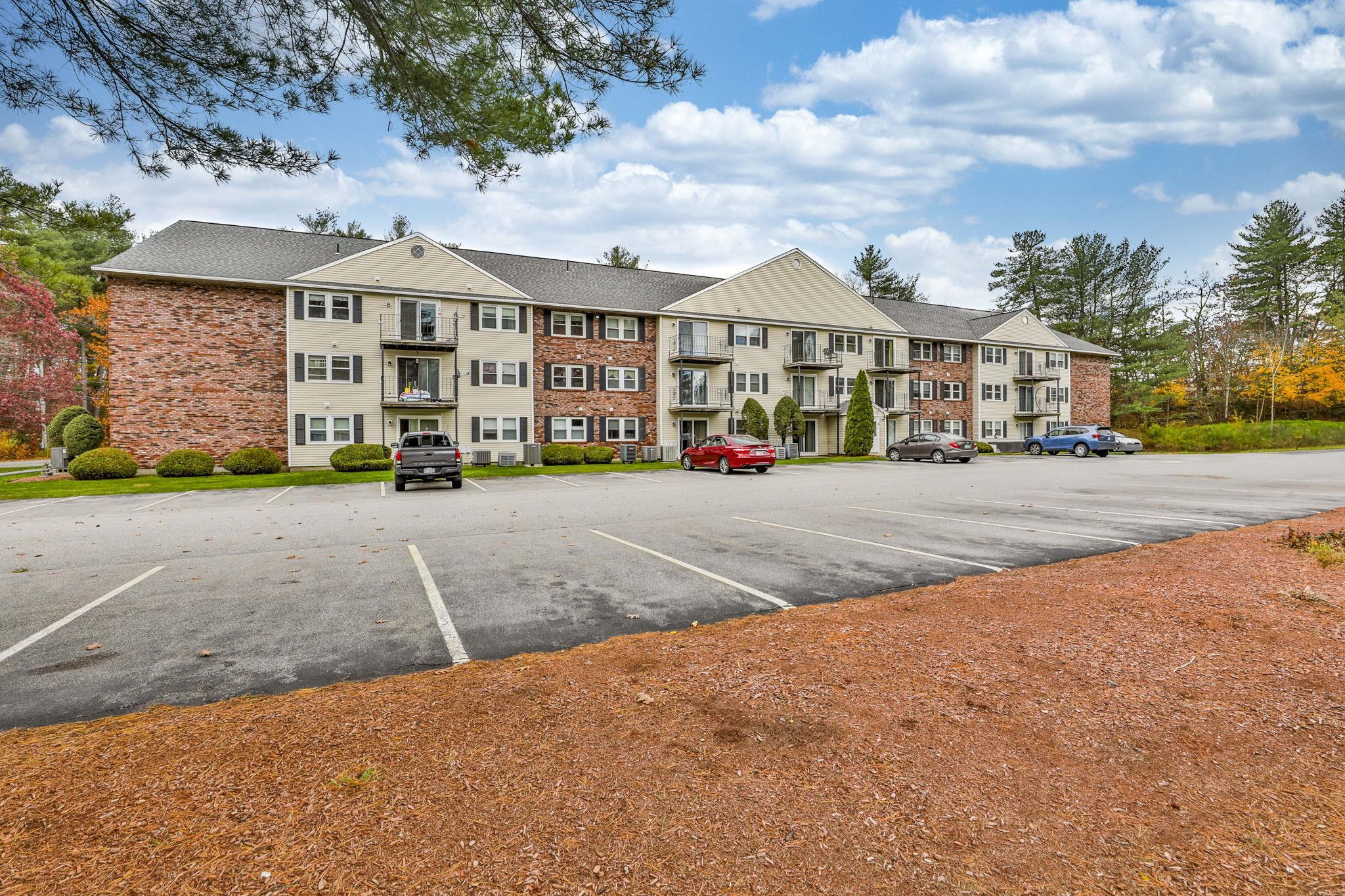 4 Herritage Village Drive Unit: 211