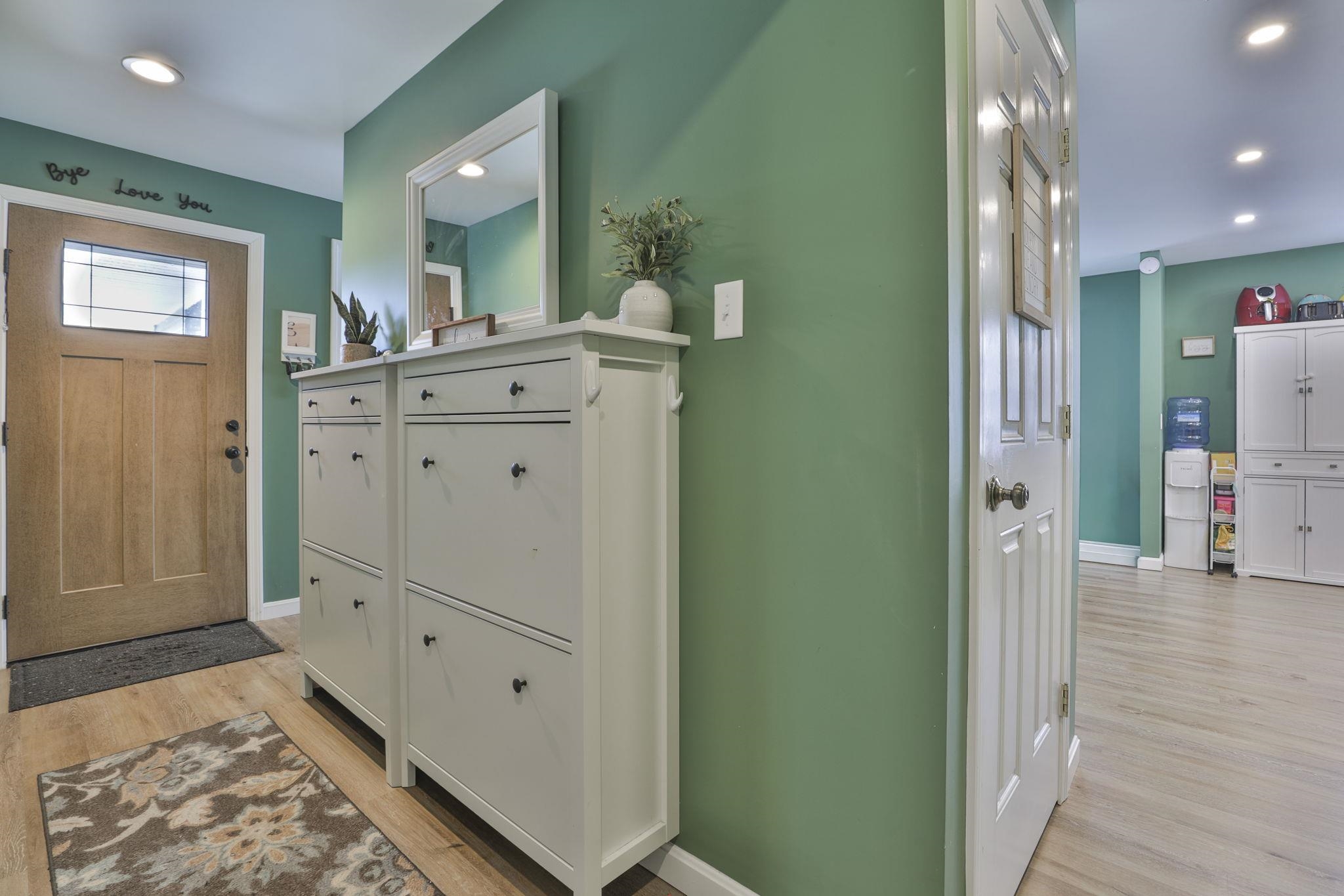 668 West Hollis Street