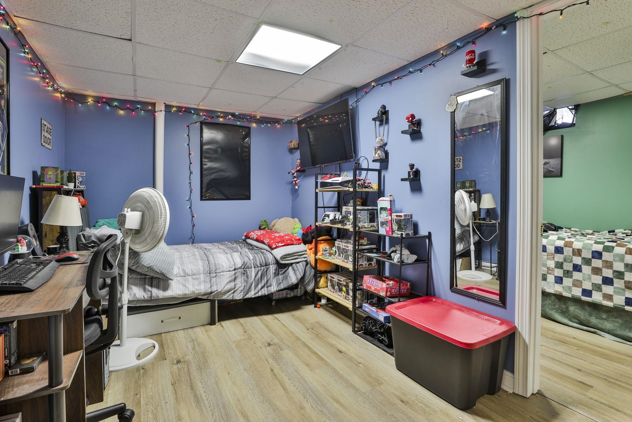 668 West Hollis Street