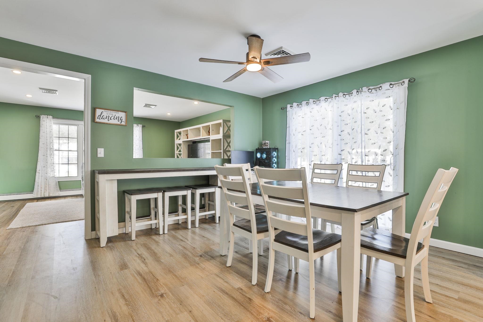 668 West Hollis Street