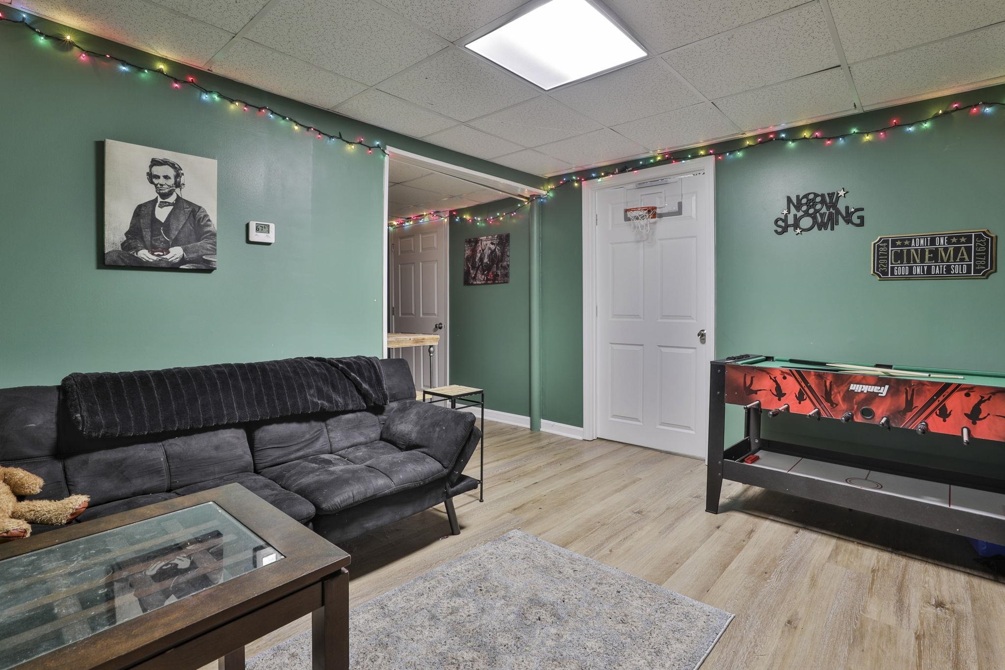 668 West Hollis Street