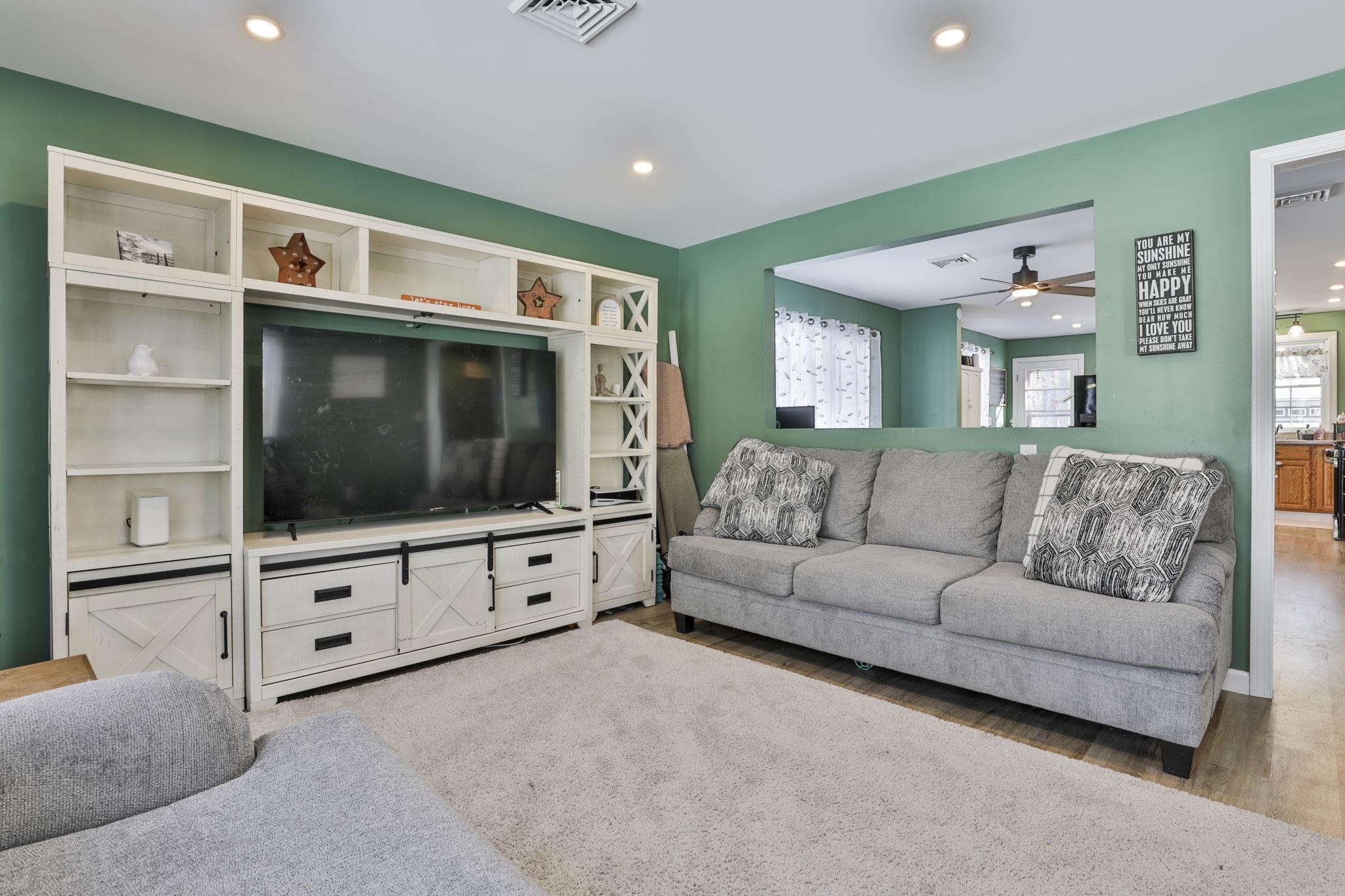 668 West Hollis Street