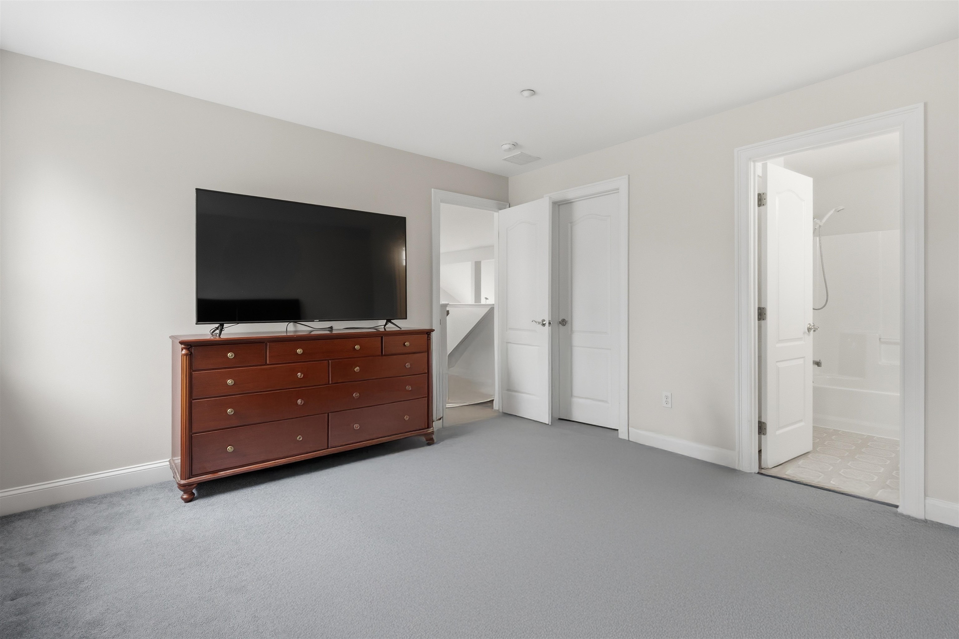 3 Absalom Lane