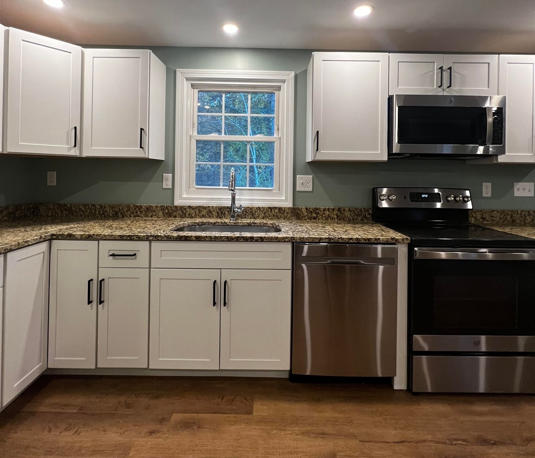 16 Boulder Drive Unit: B