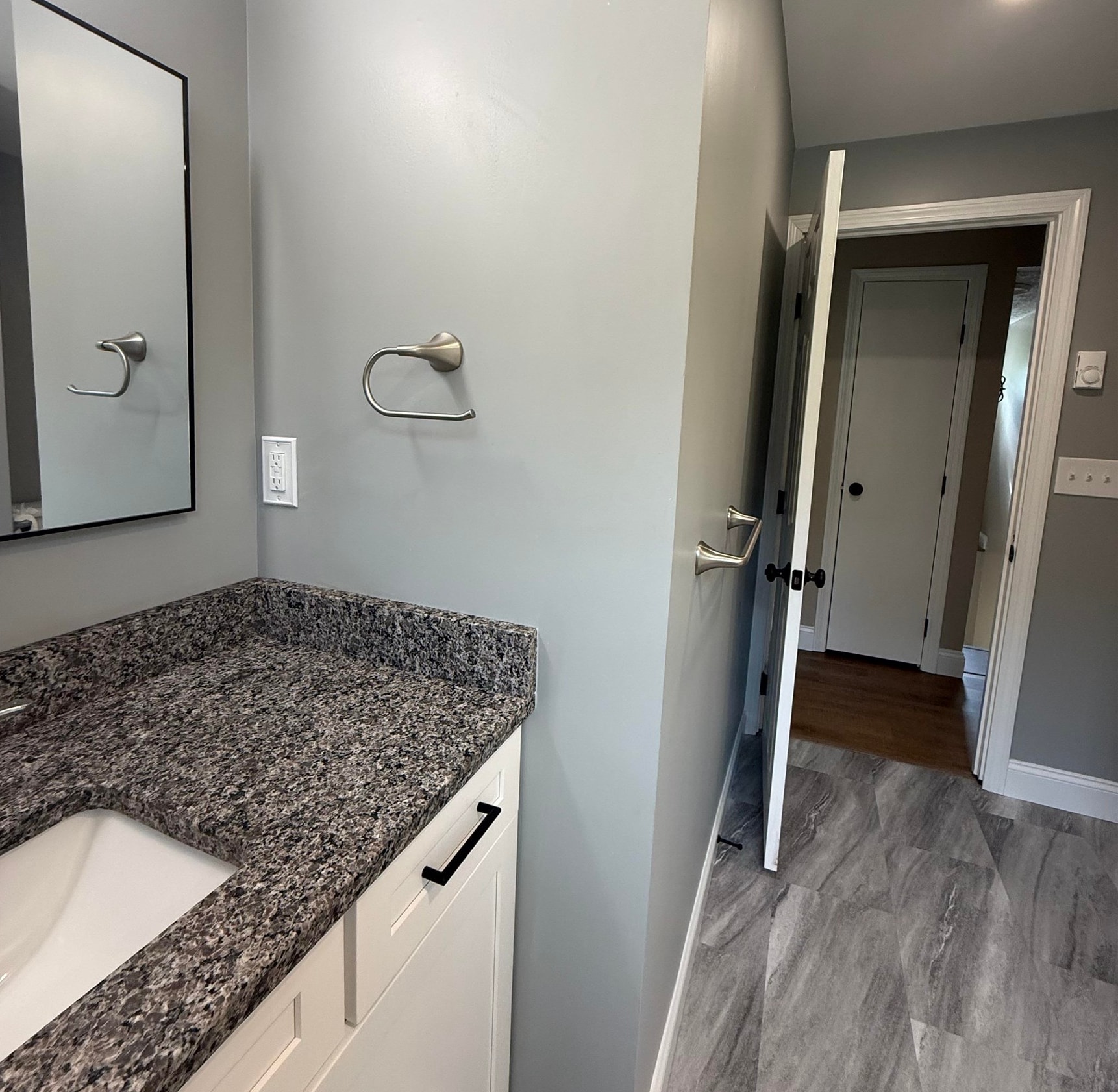 16 Boulder Drive Unit: B