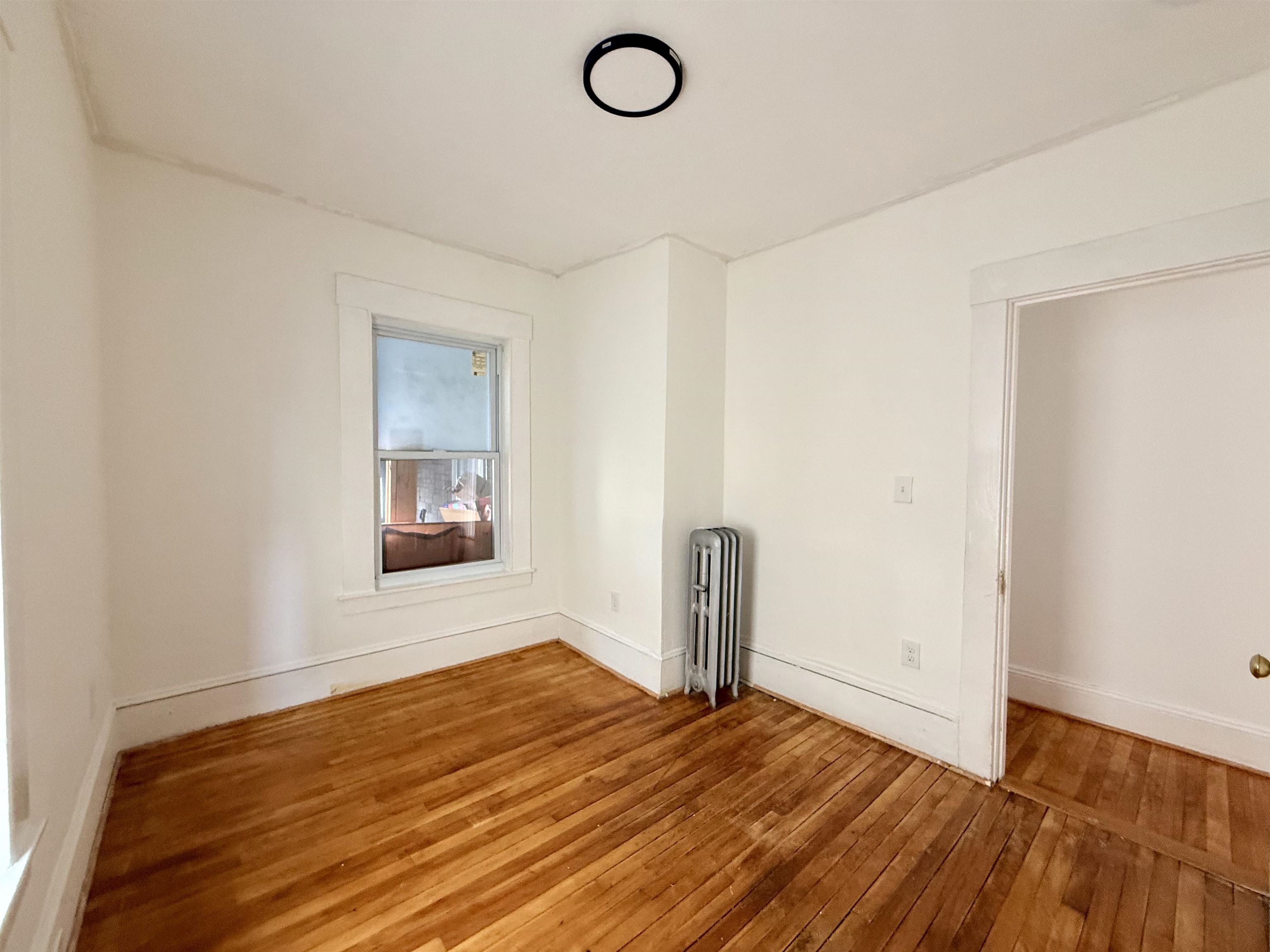 28 Brook Street Unit: 2